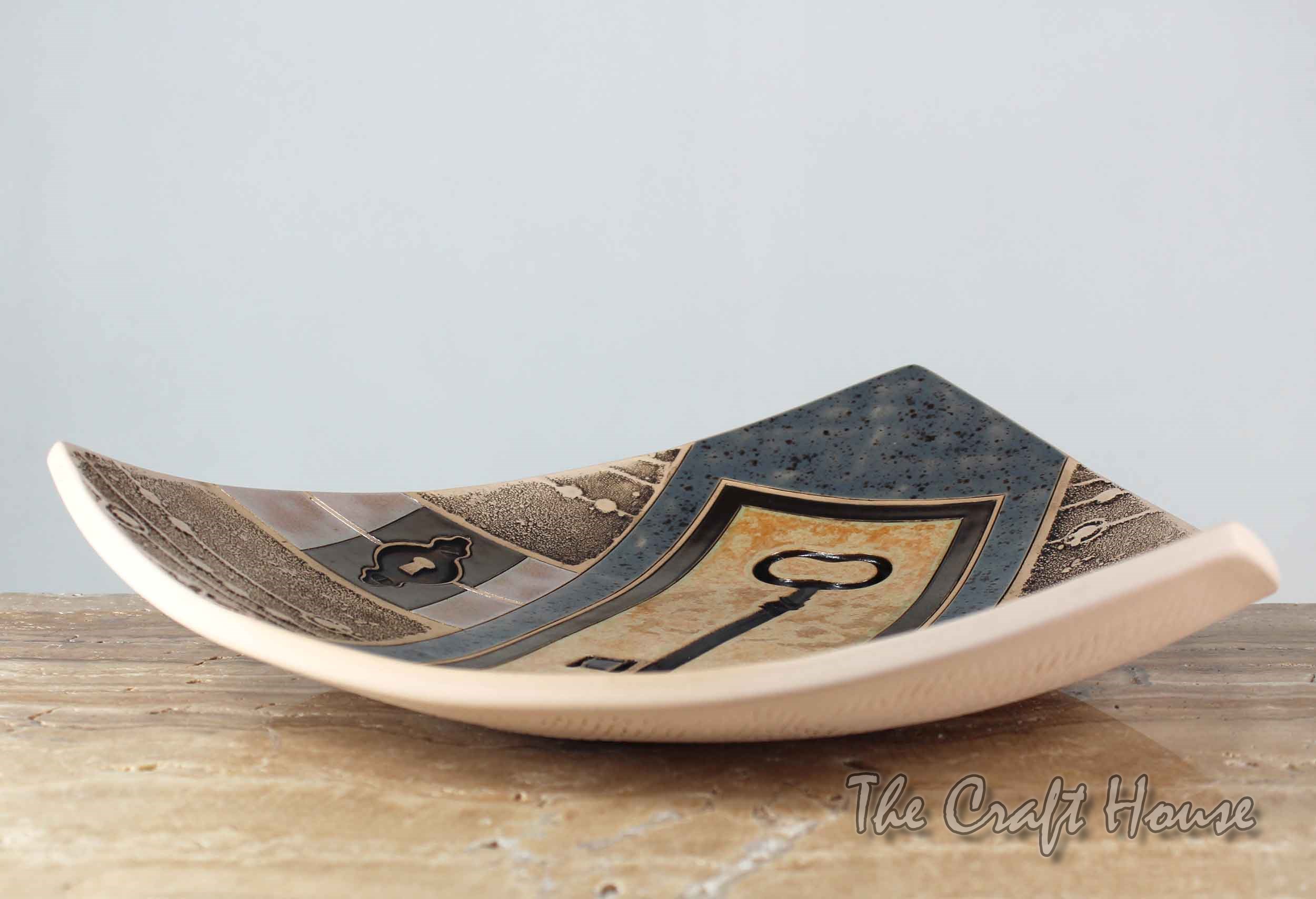 Ceramic plate