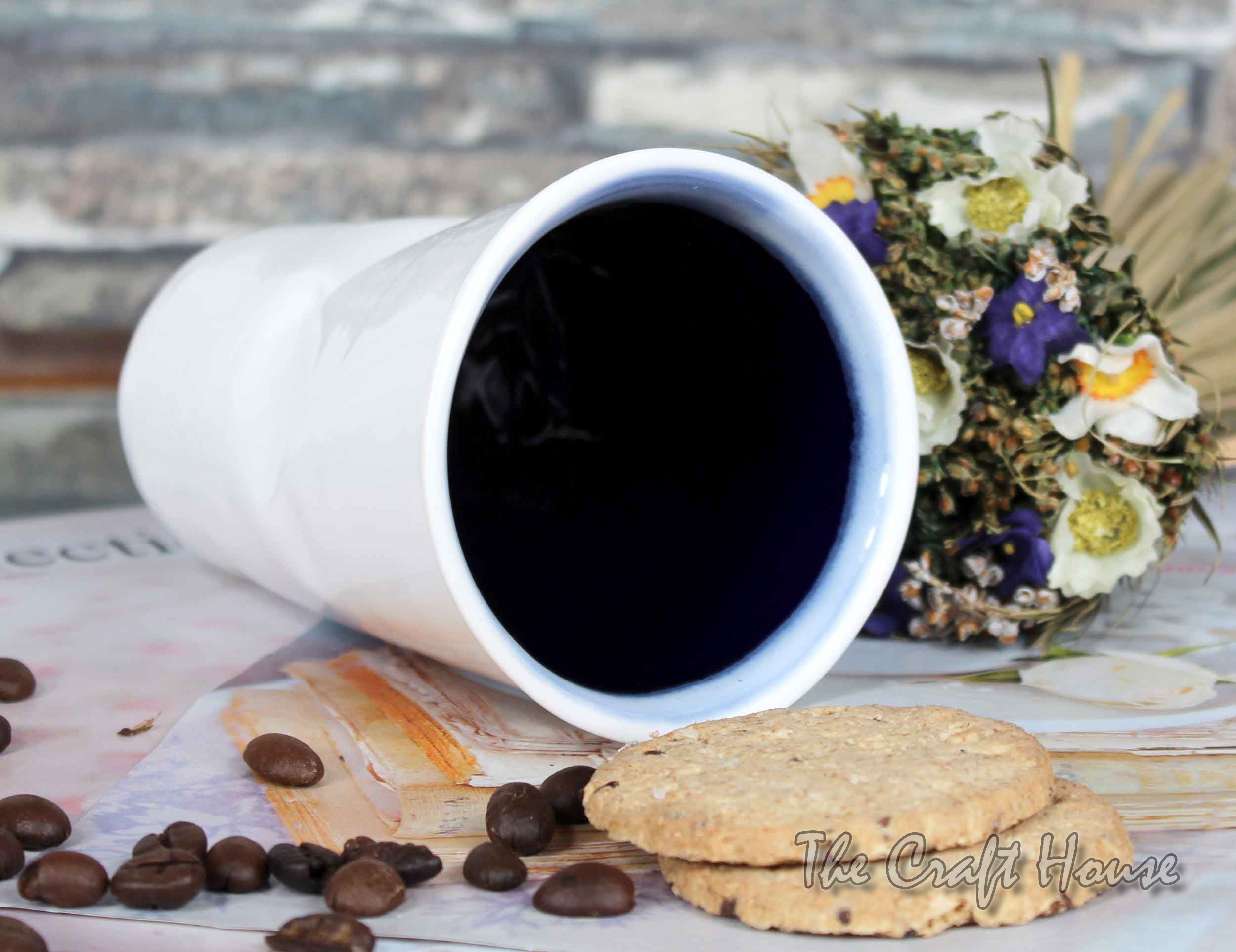 Porcelain mug