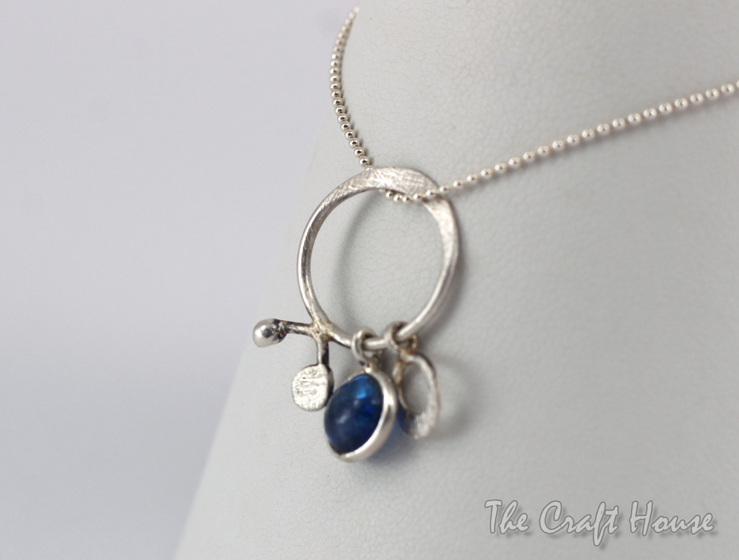 Silver necklace with Kyanite