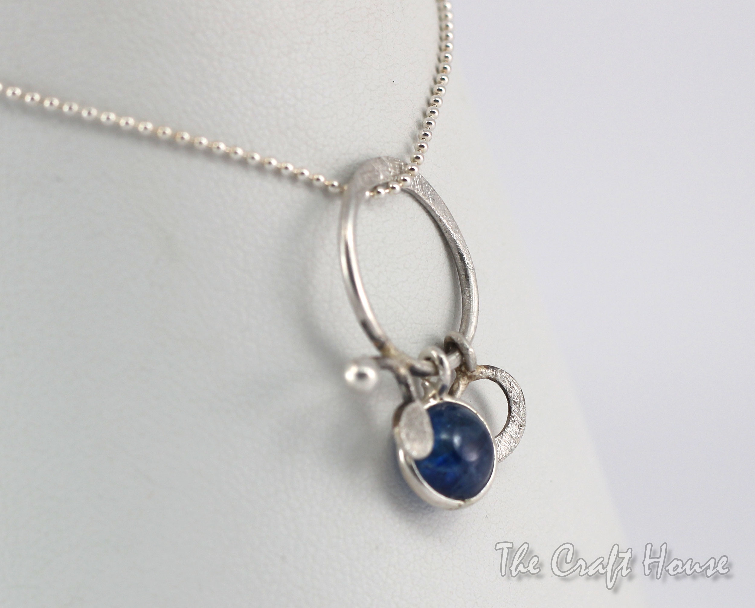 Silver necklace with Kyanite