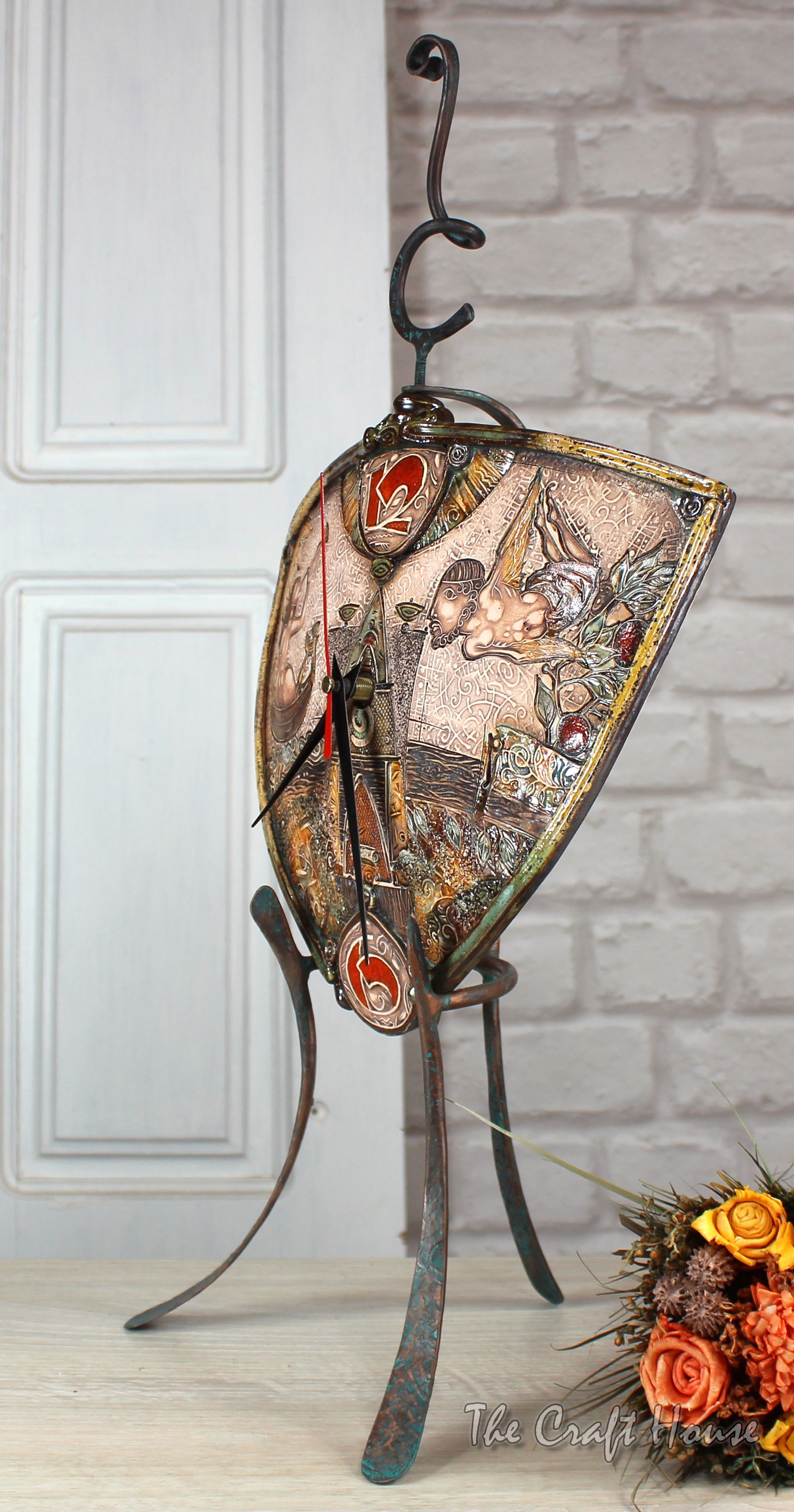 Керамичен часовник - 95 € (185.80 лв)