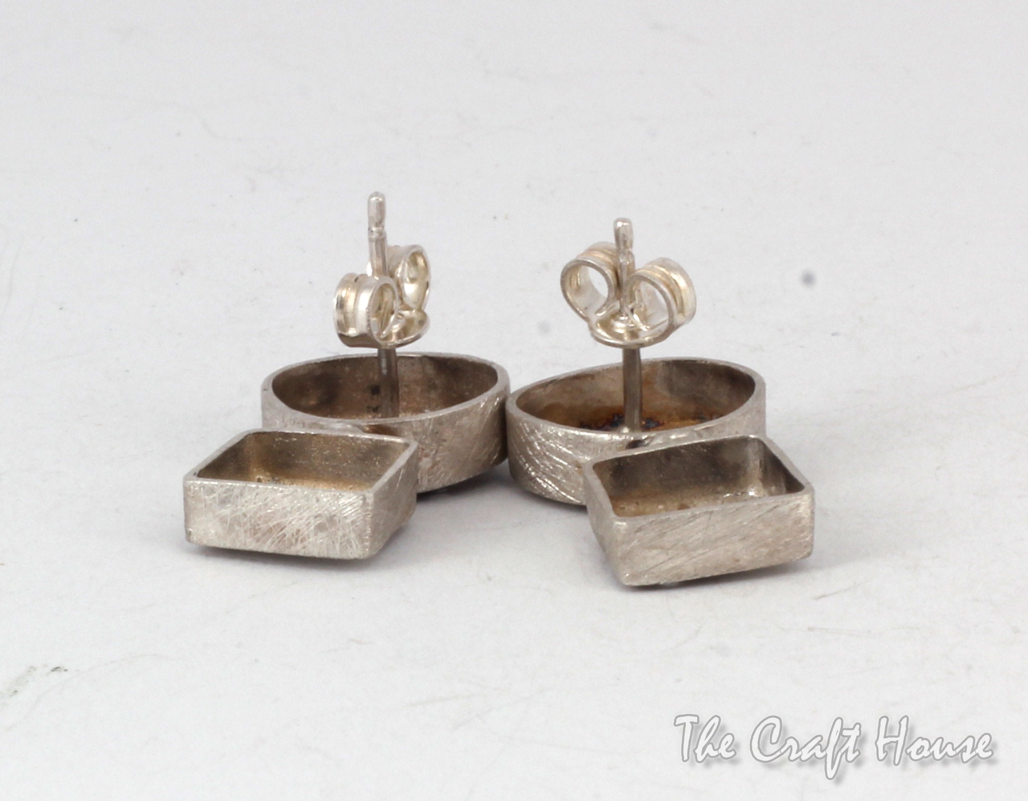 Сребърни обеци с патина - 115 лв (58.80 €)