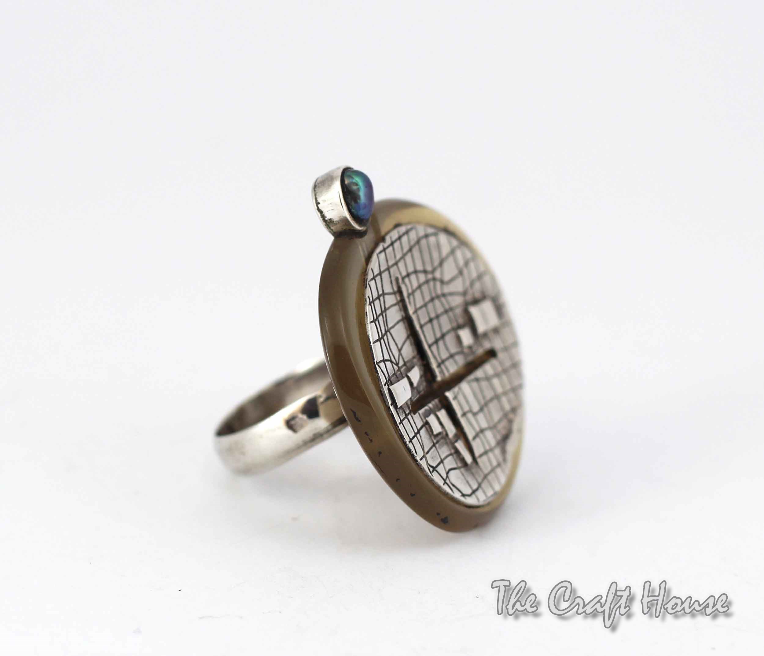 Ring with horn and Pearl - 66.47 € (130 lv)