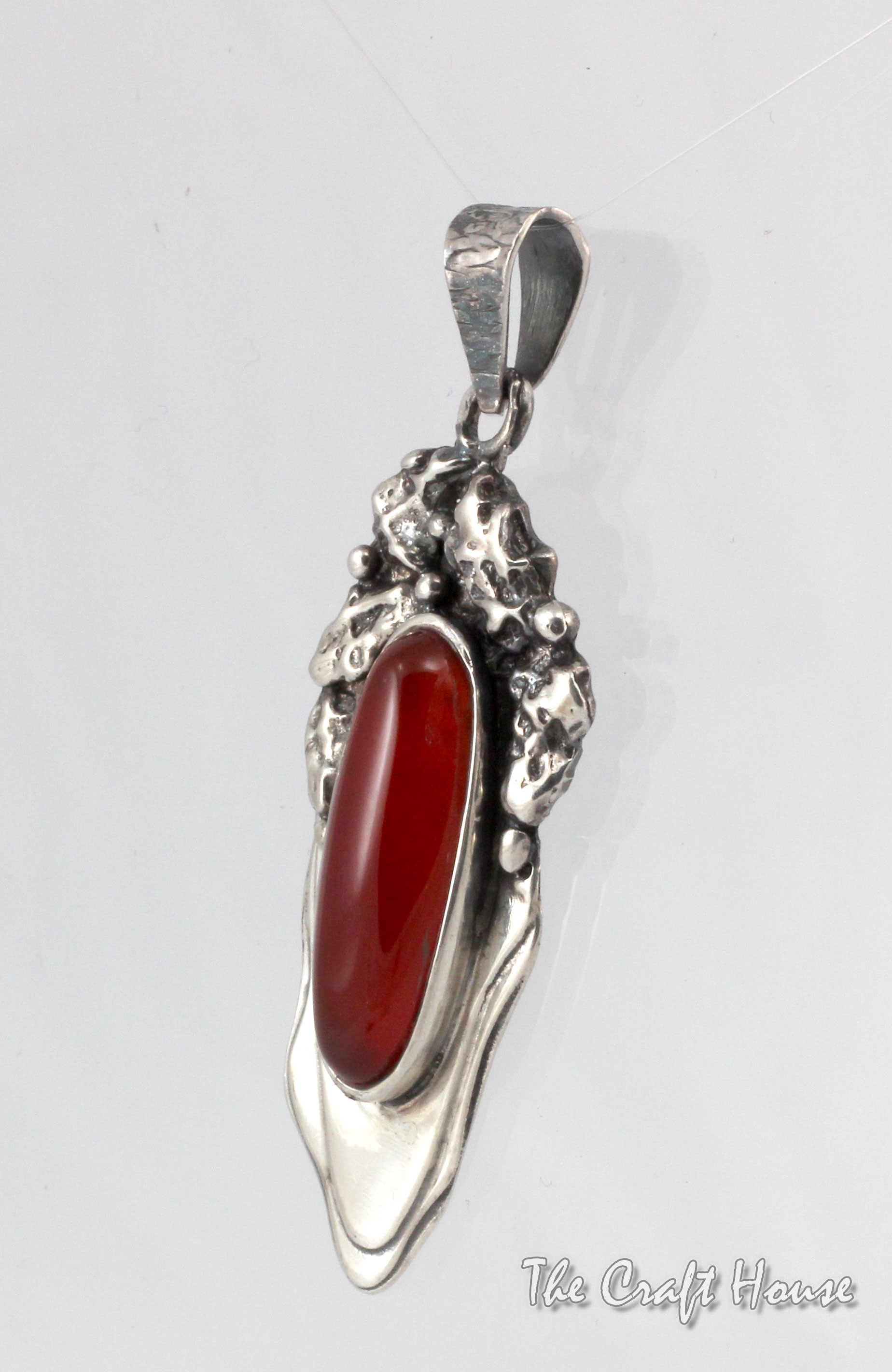Silver pendant with Carnelian  - € ( lv)