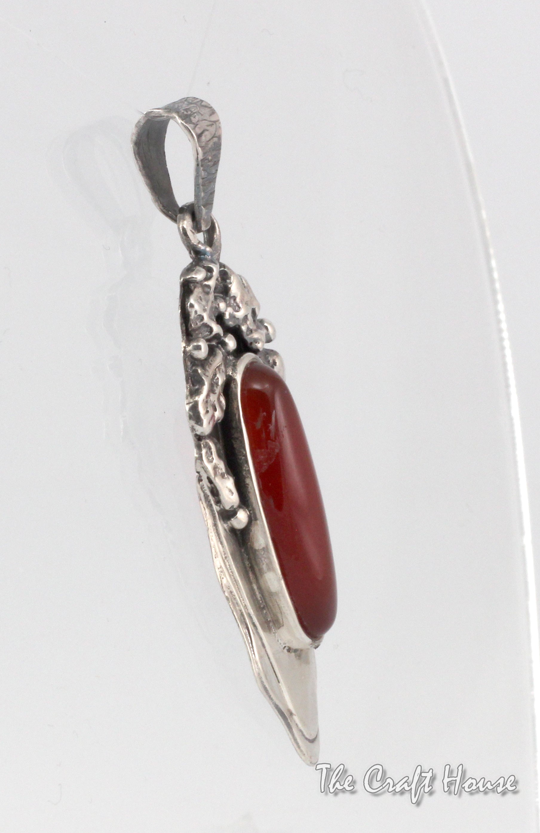 Silver pendant with Carnelian  - € ( lv)