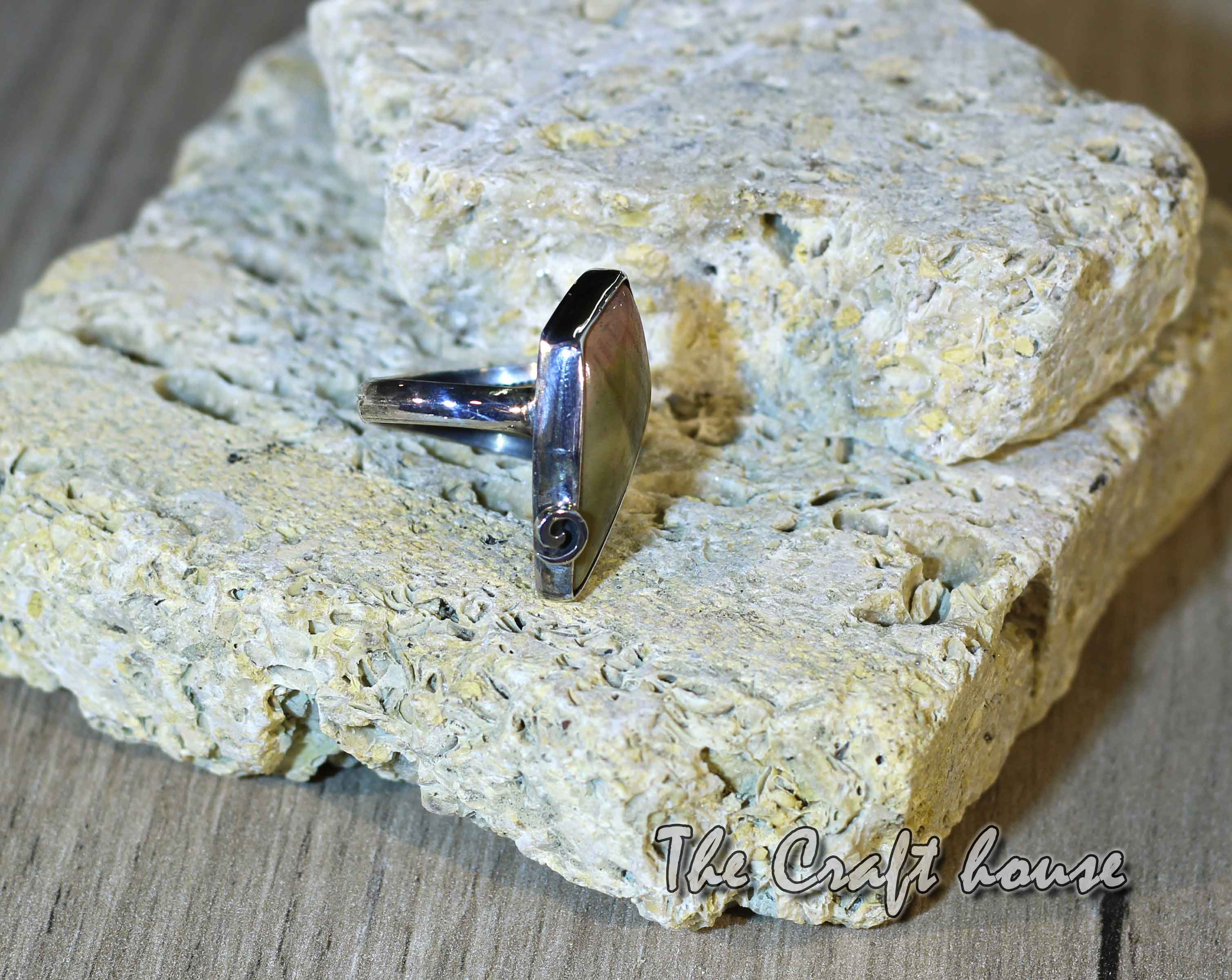 Silver ring with Jasper - 53.69 € (105 lv)