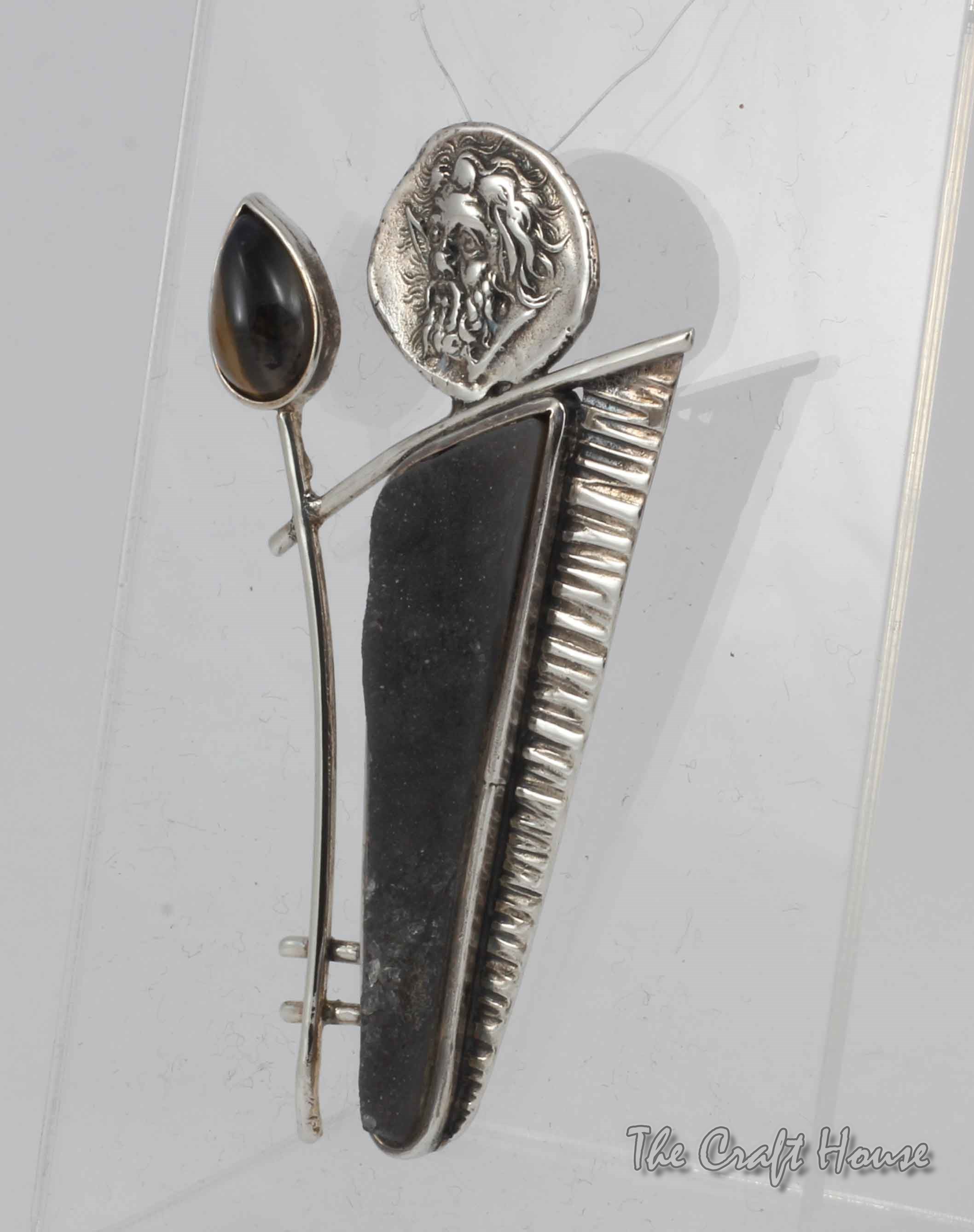 Silver pendant with druse