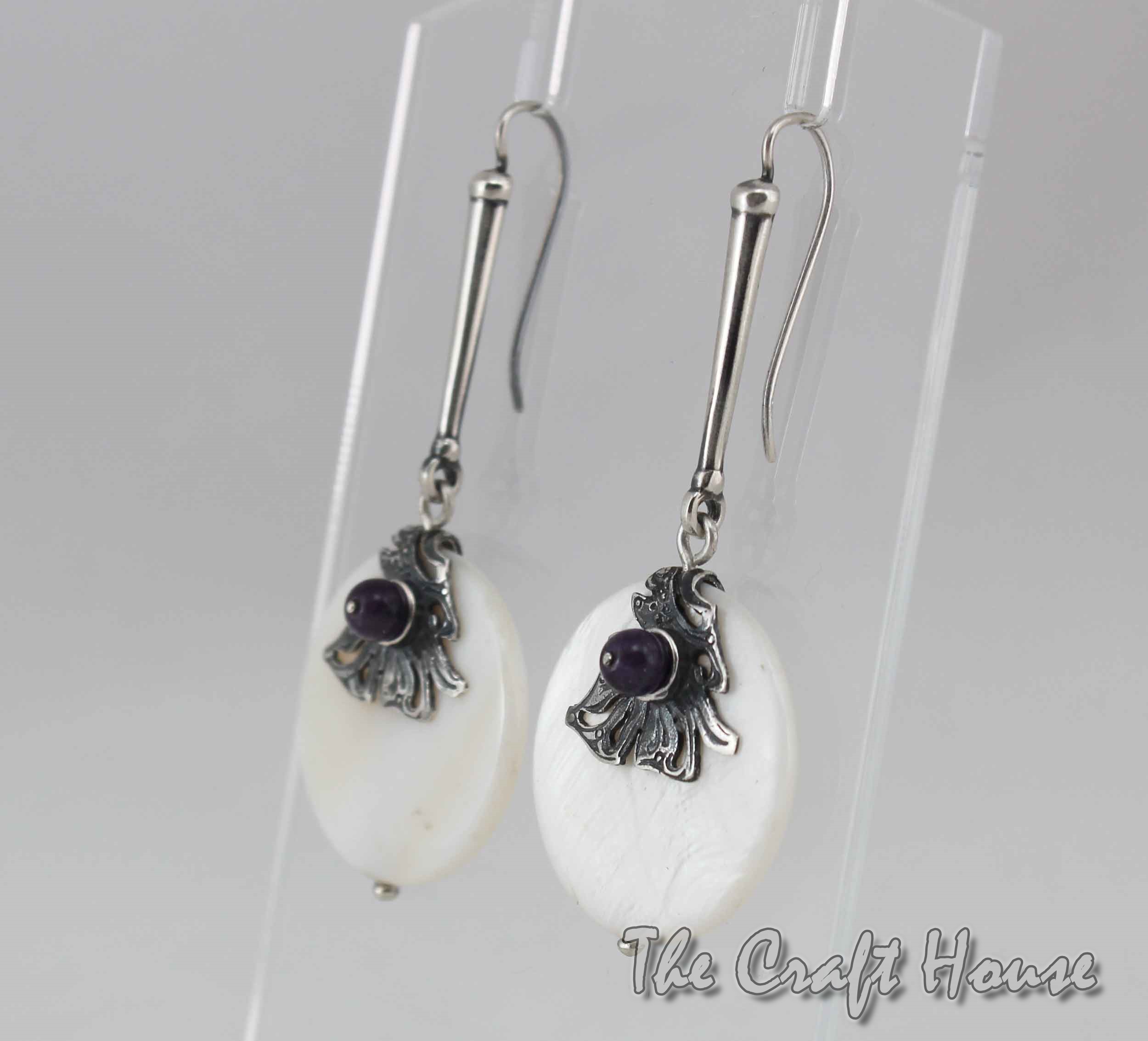 Silver earrings with mother of pearl