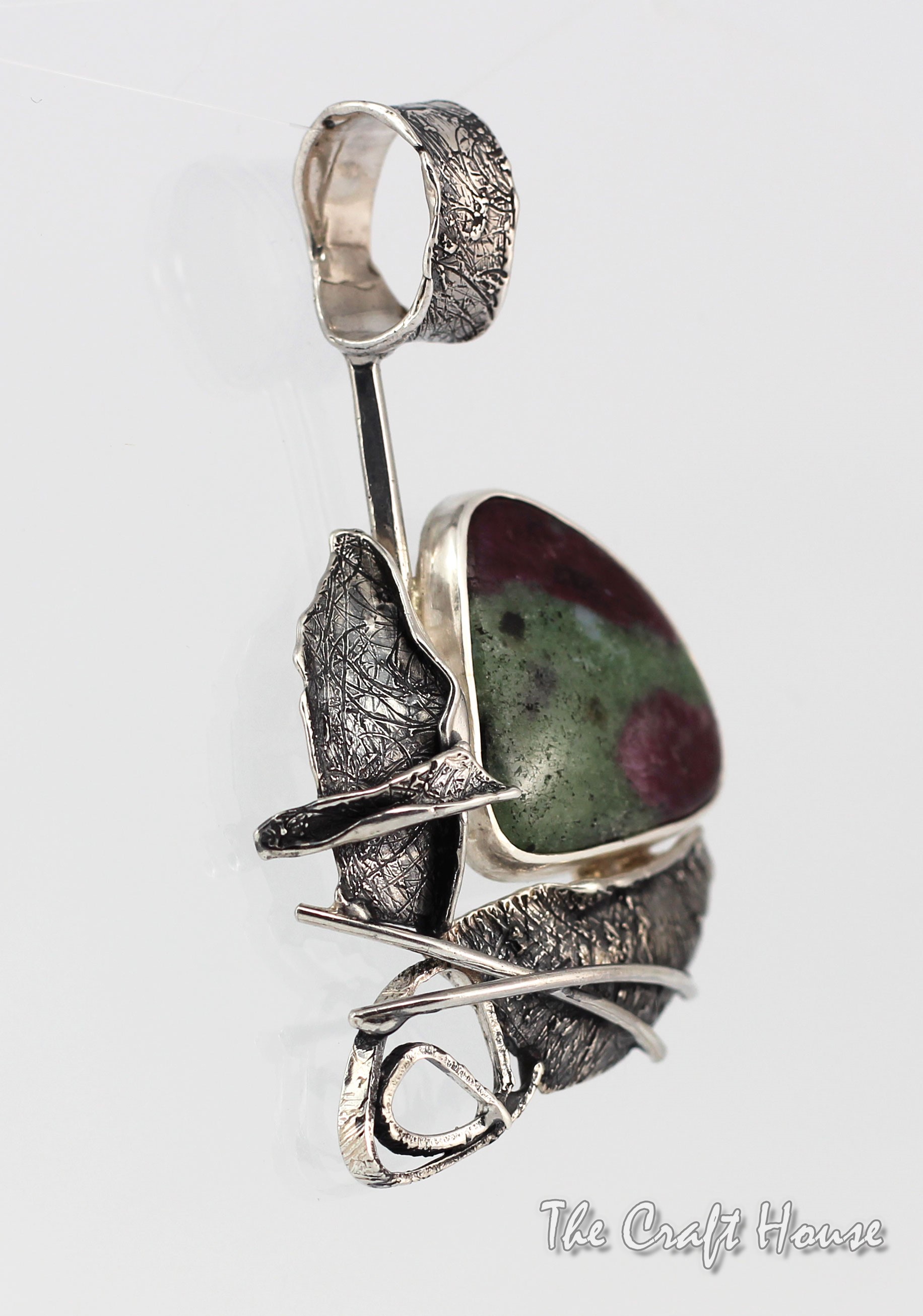 Silver pendant with Zoisite with Ruby - € ( lv)