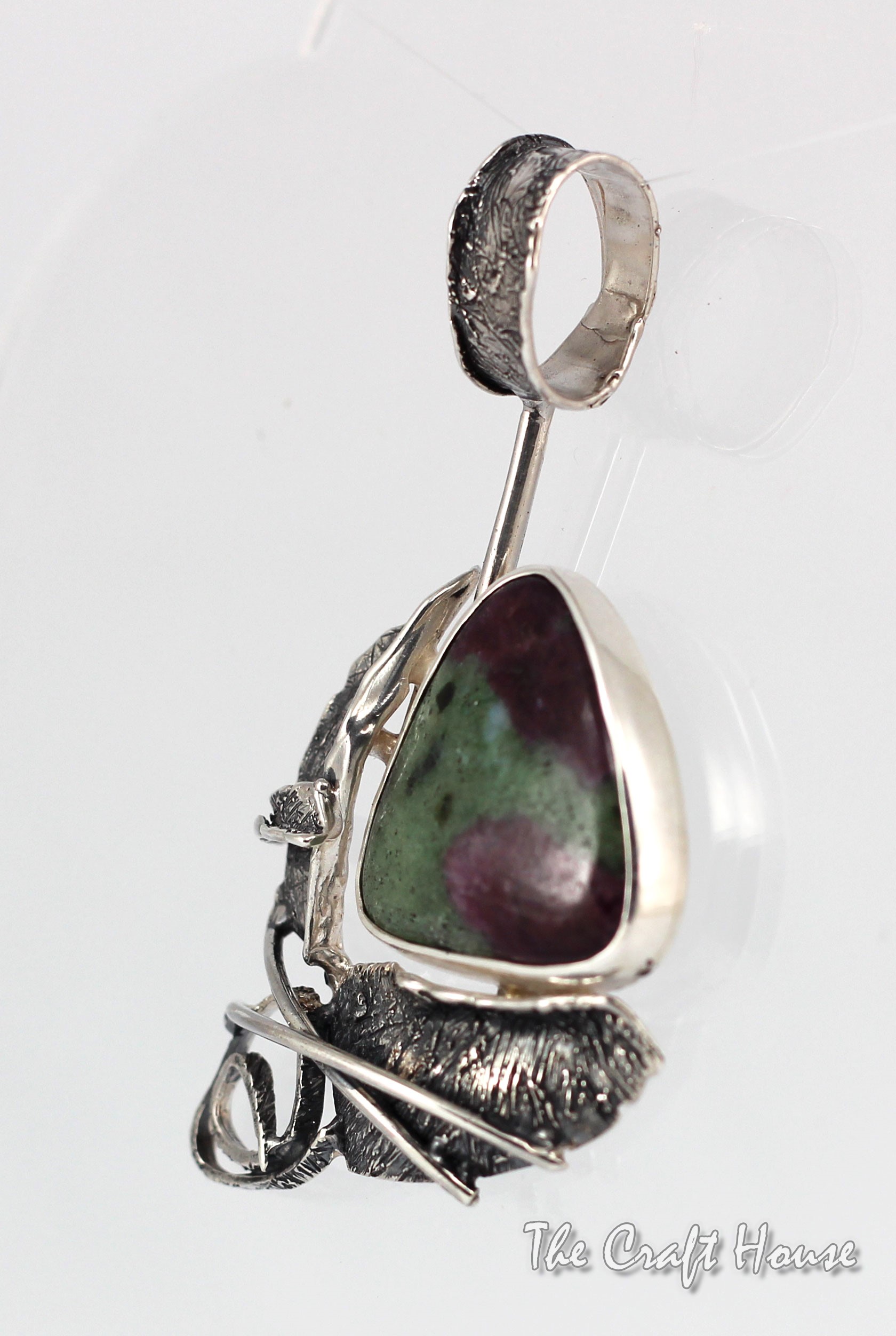 Silver pendant with Zoisite with Ruby - € ( lv)