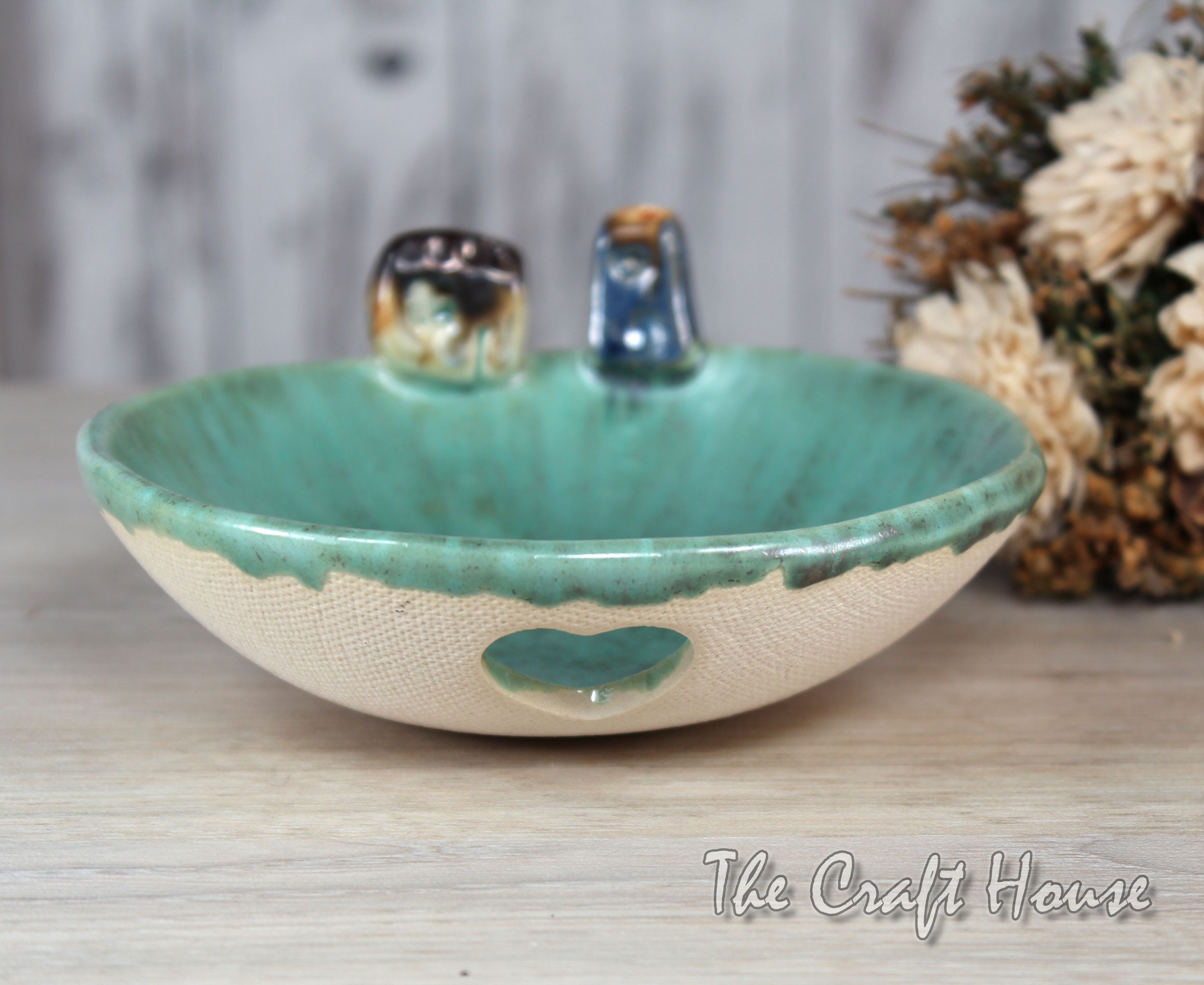 Ceramic bowl - 19.43 € ( 38 lv)