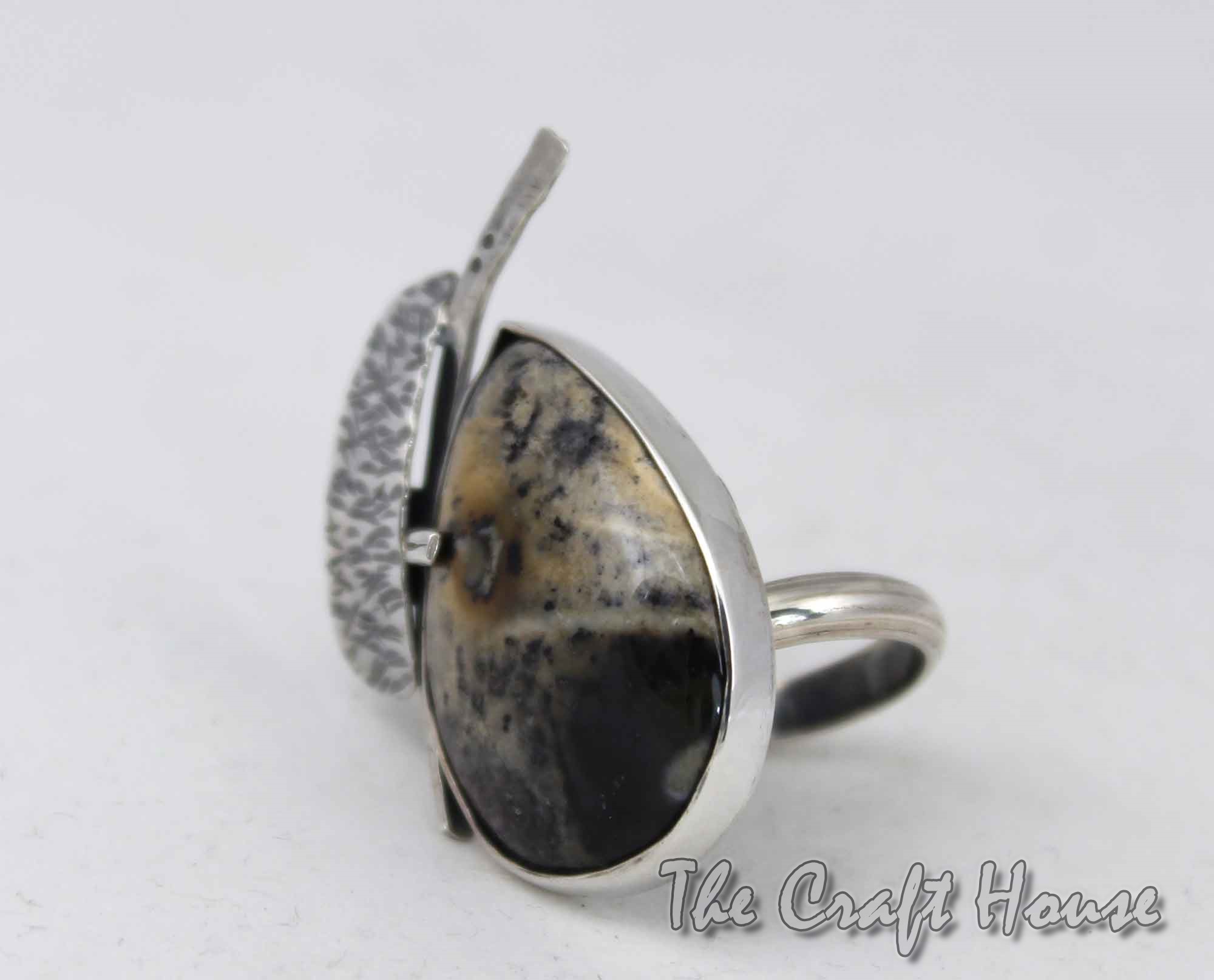 Silver ring with Agate - € ( lv)