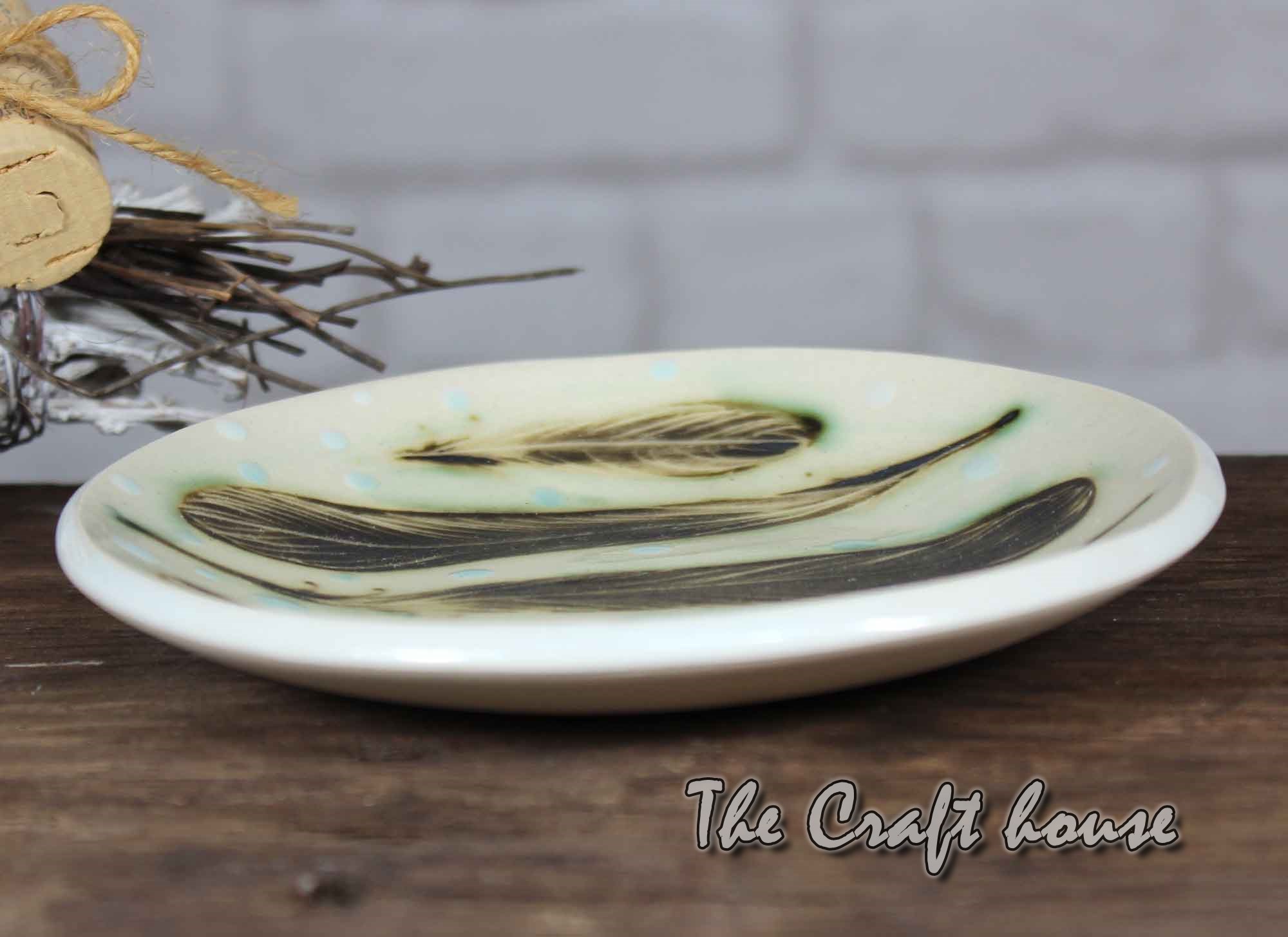 Ceramic saucer - 10.23 € ( 20 lv)