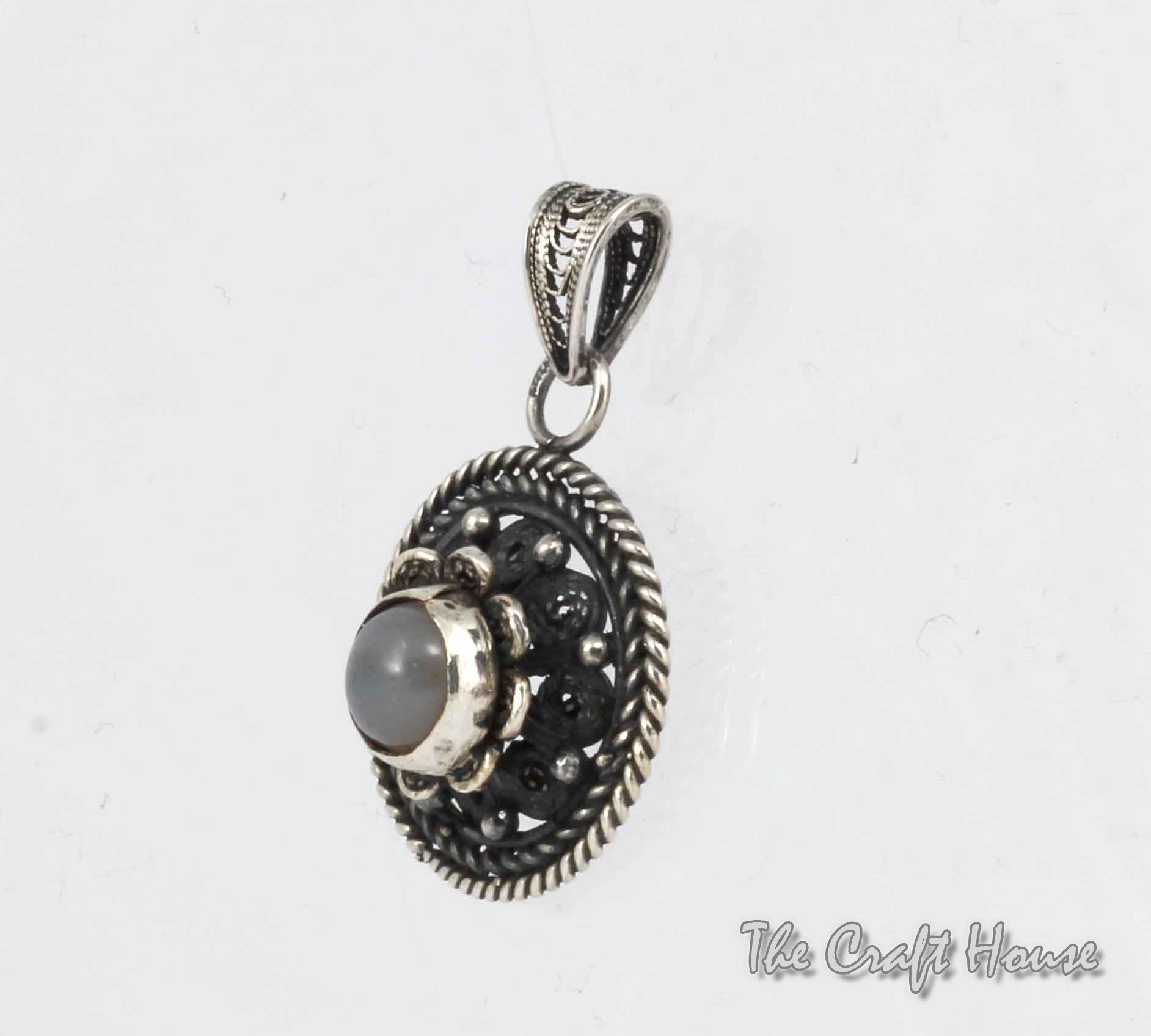 Silver filigree pendant - € ( lv)