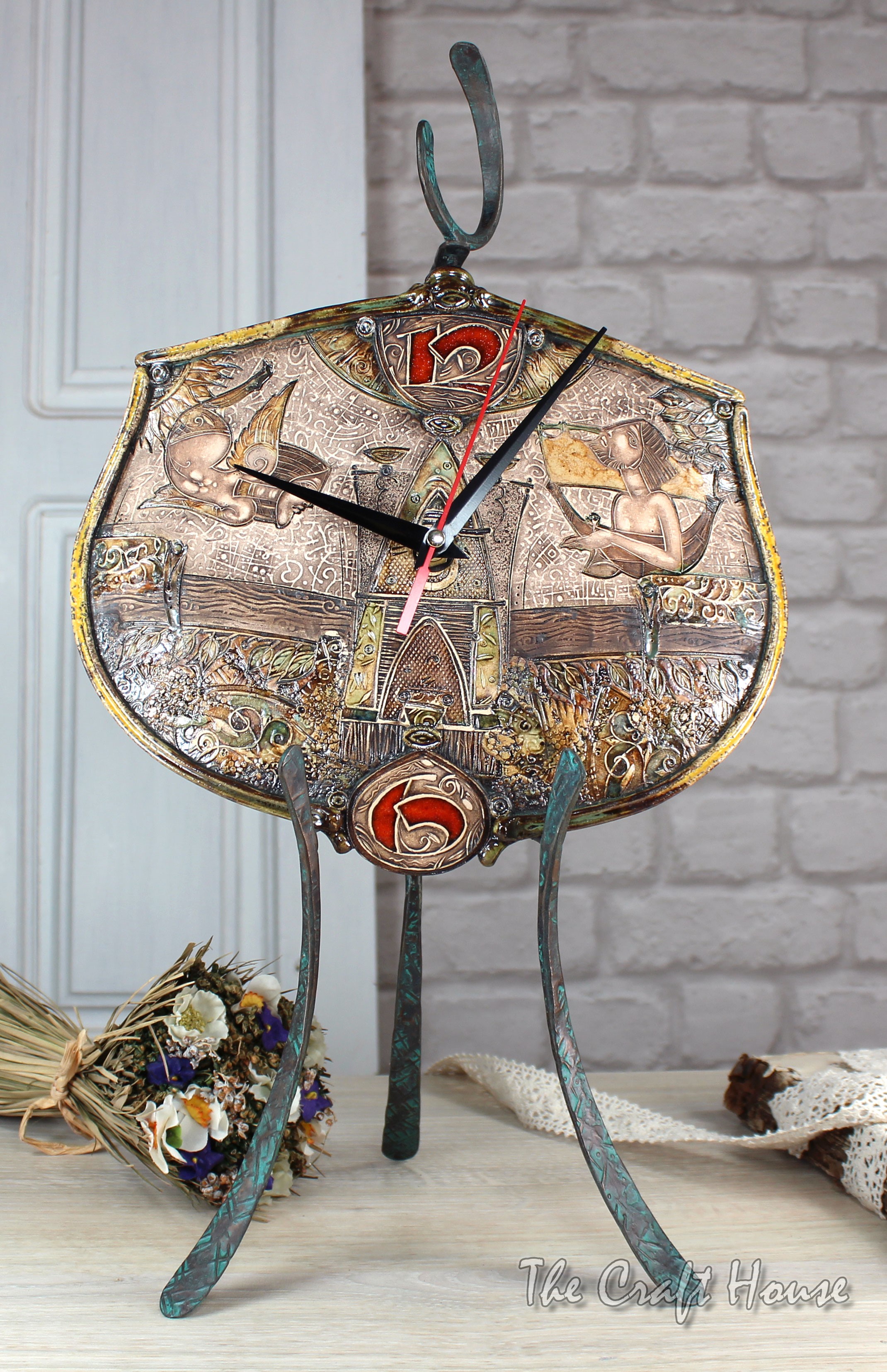 Керамичен часовник - 95 € ( 185.80 лв )