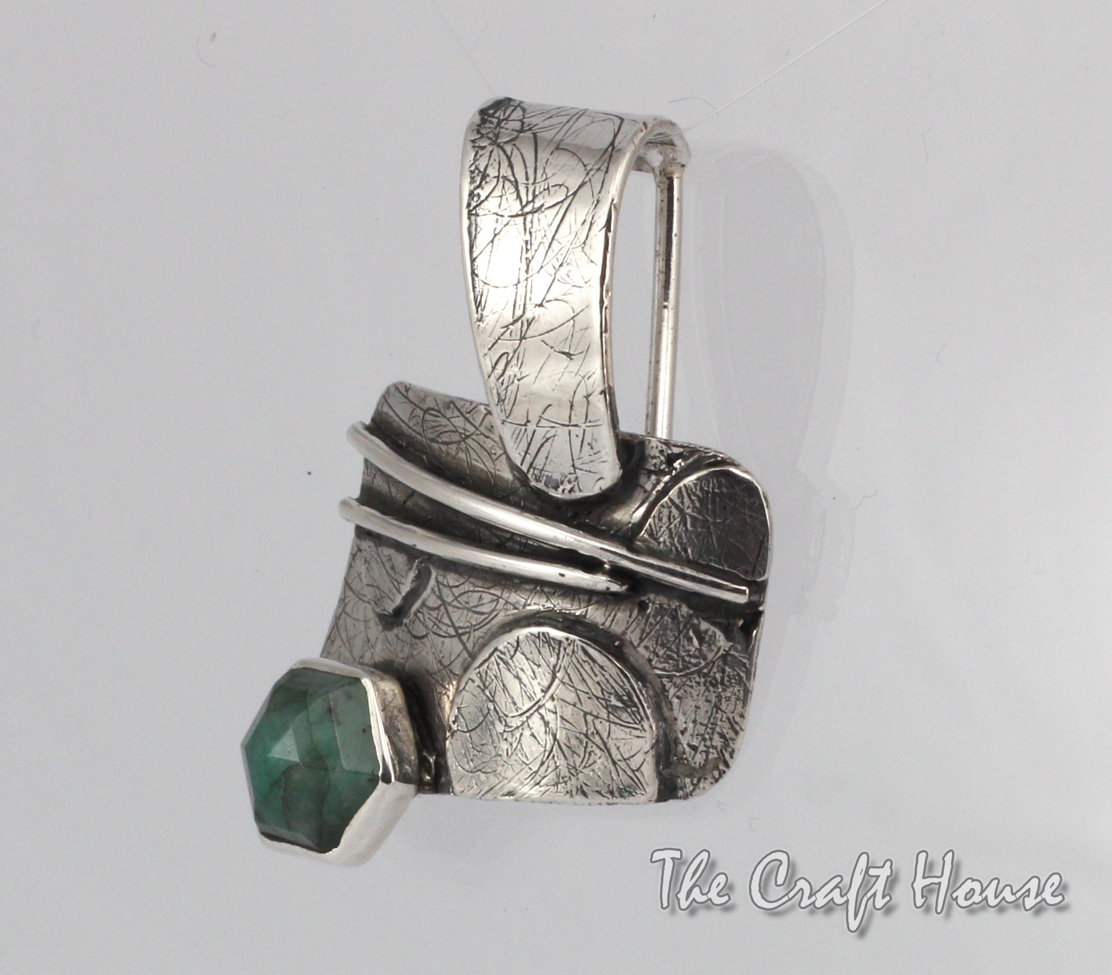 Silver pendant with Zoisite - 63.91 € (125 lv)