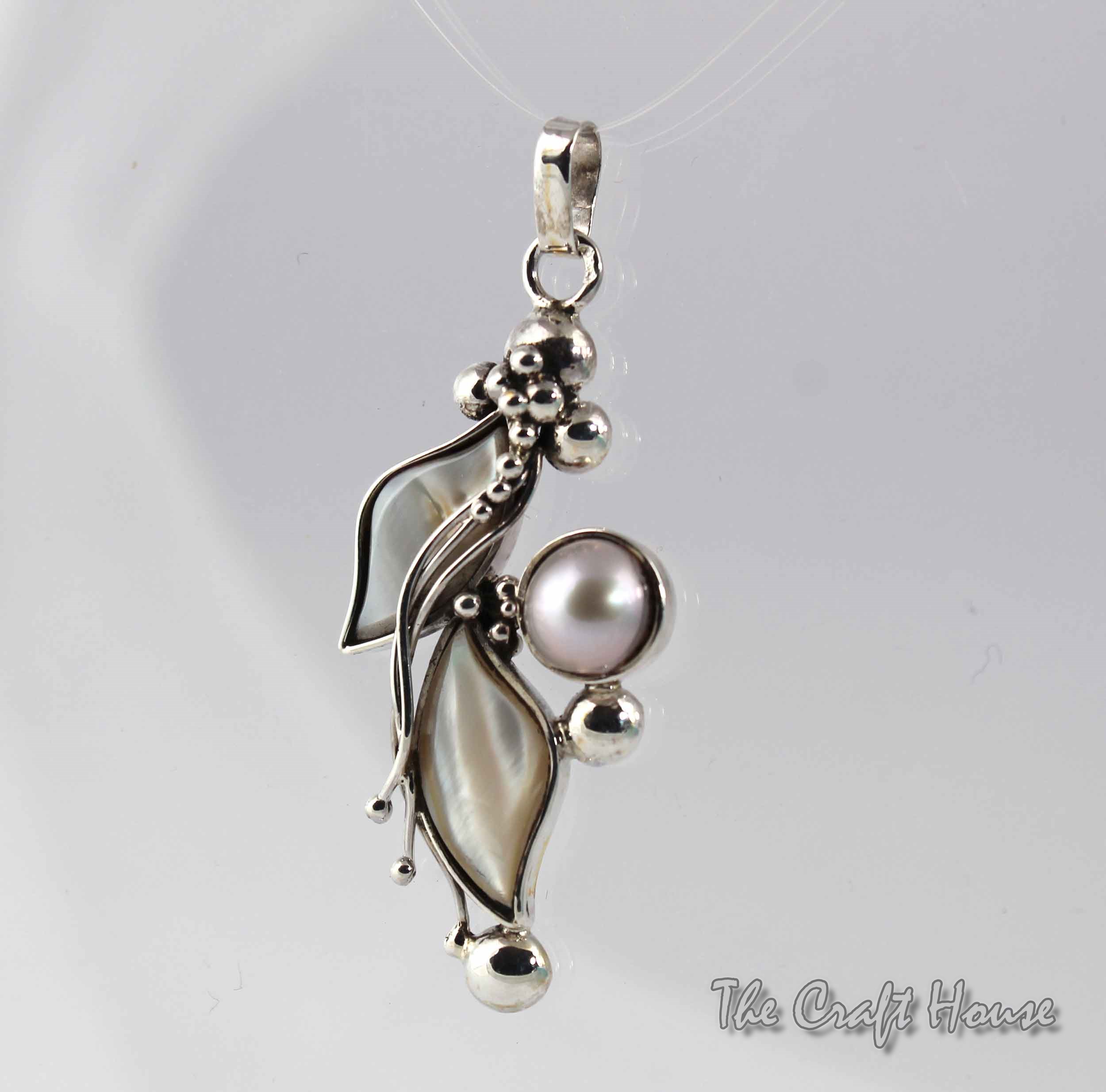 Silver pendant with Mother of pearl and Pearl