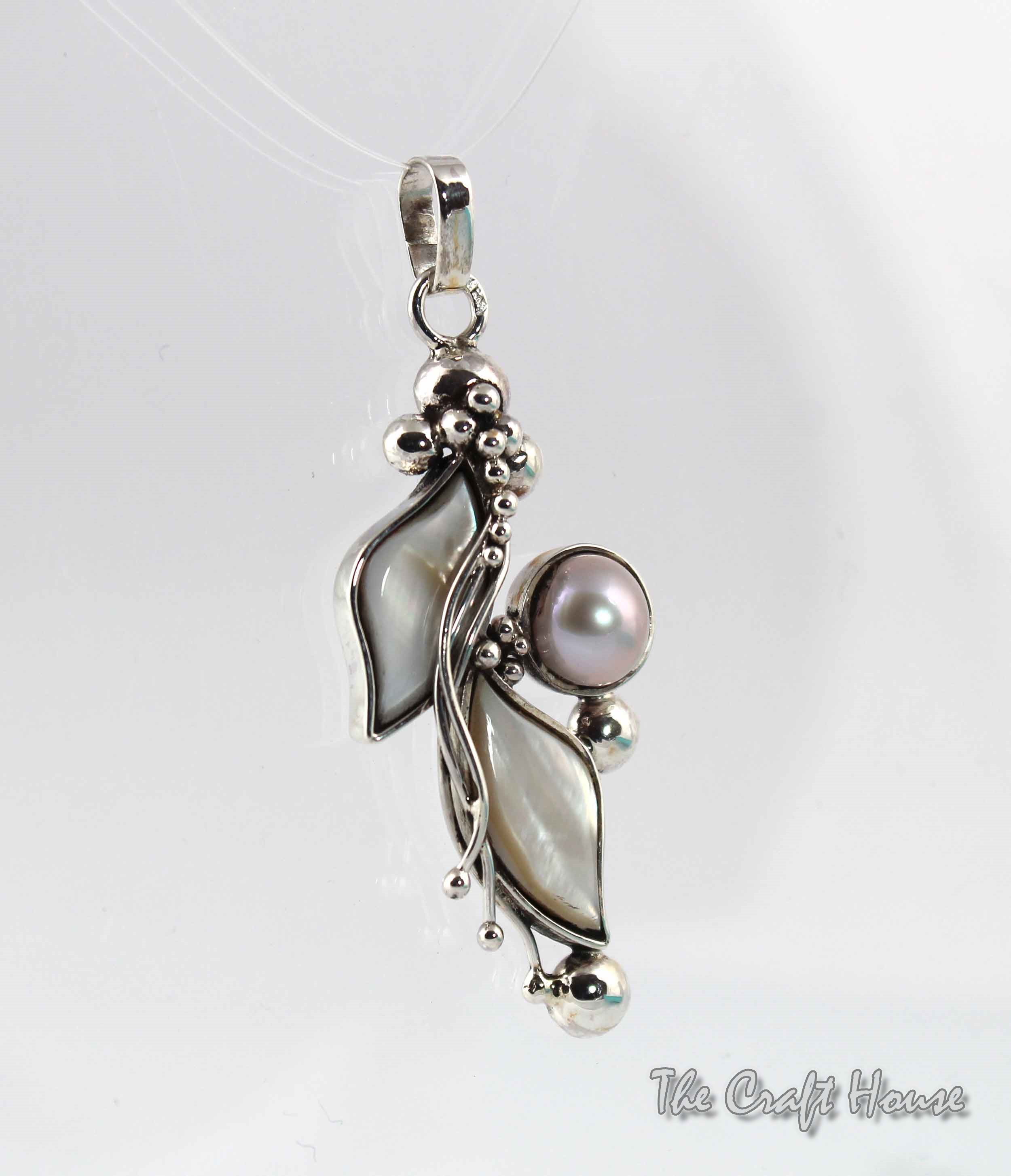 Silver pendant with Mother of pearl and Pearl