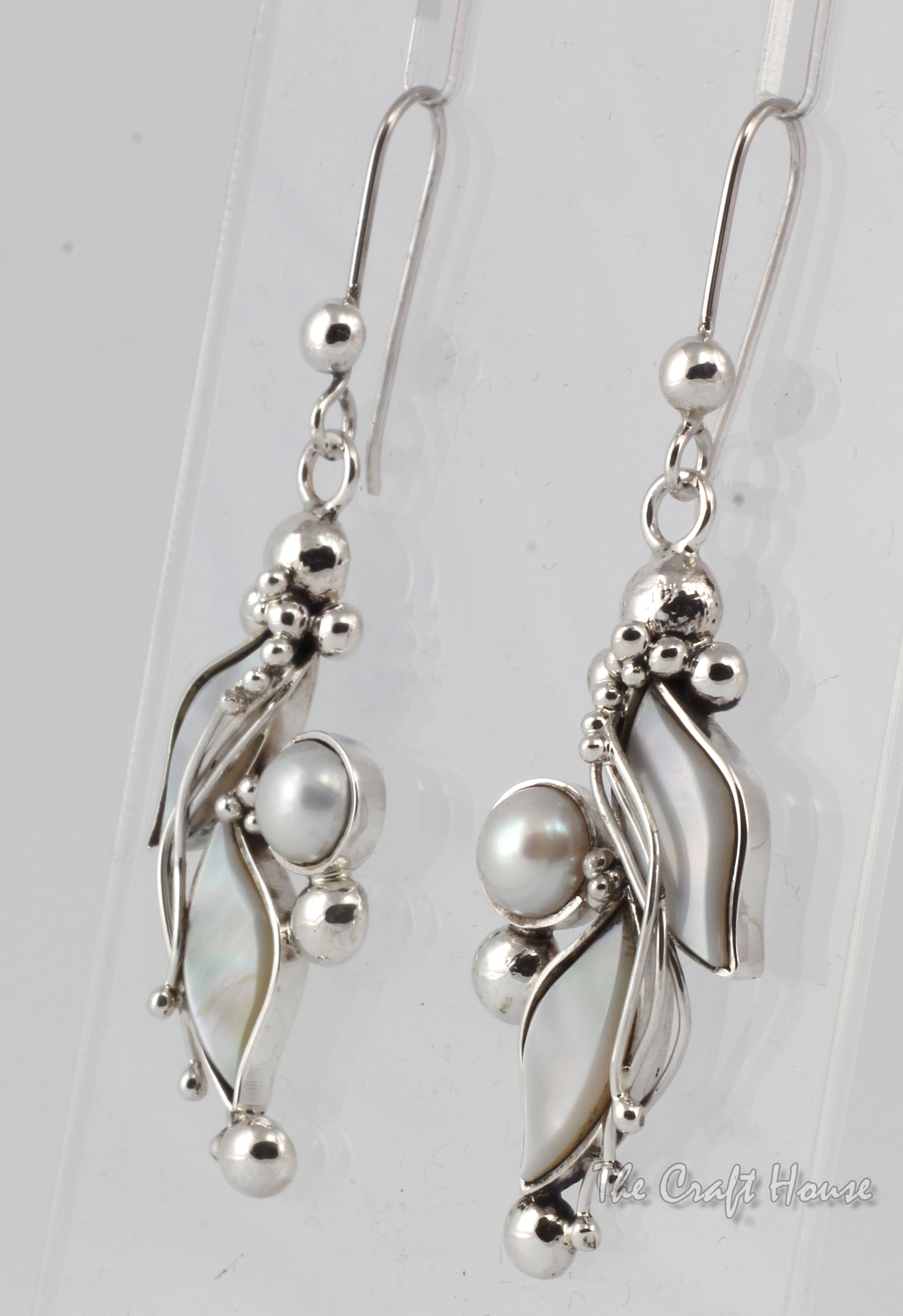 Silver earrings with Mother of pearl