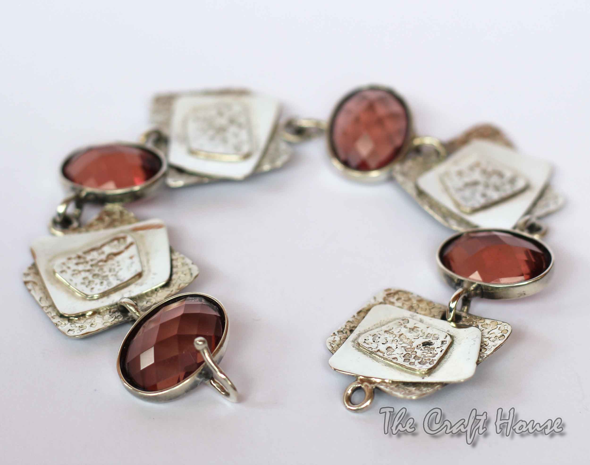 Сребърна гривна със Султанит - 385 лв (196.85 €)