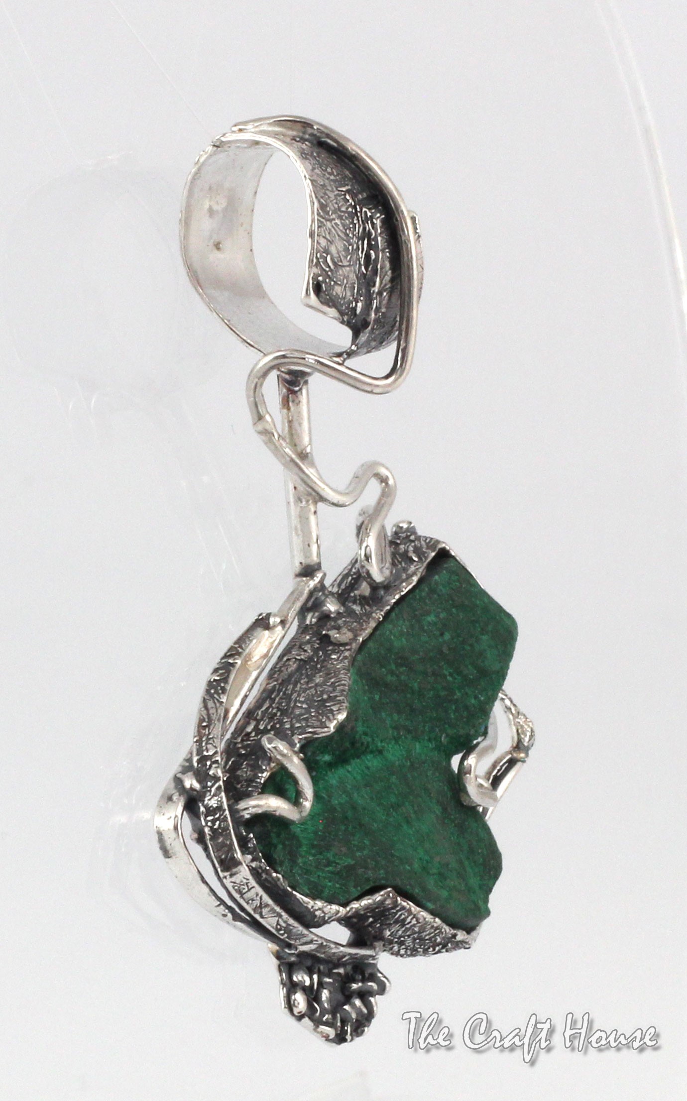 Silver pendant with Malachite - 138.05 € (270 lv)
