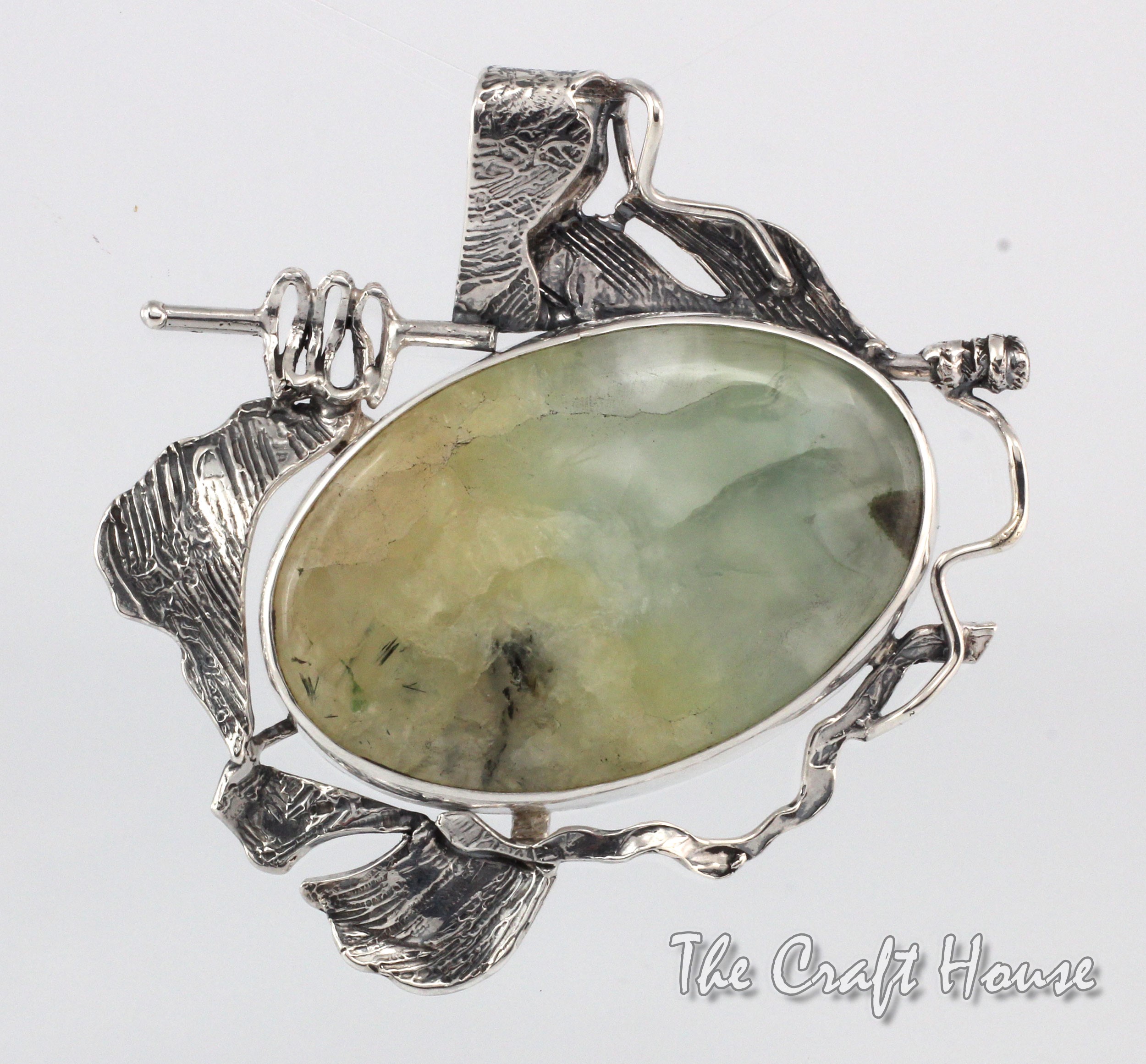 Silver pendant with Prehnite - € ( lv)