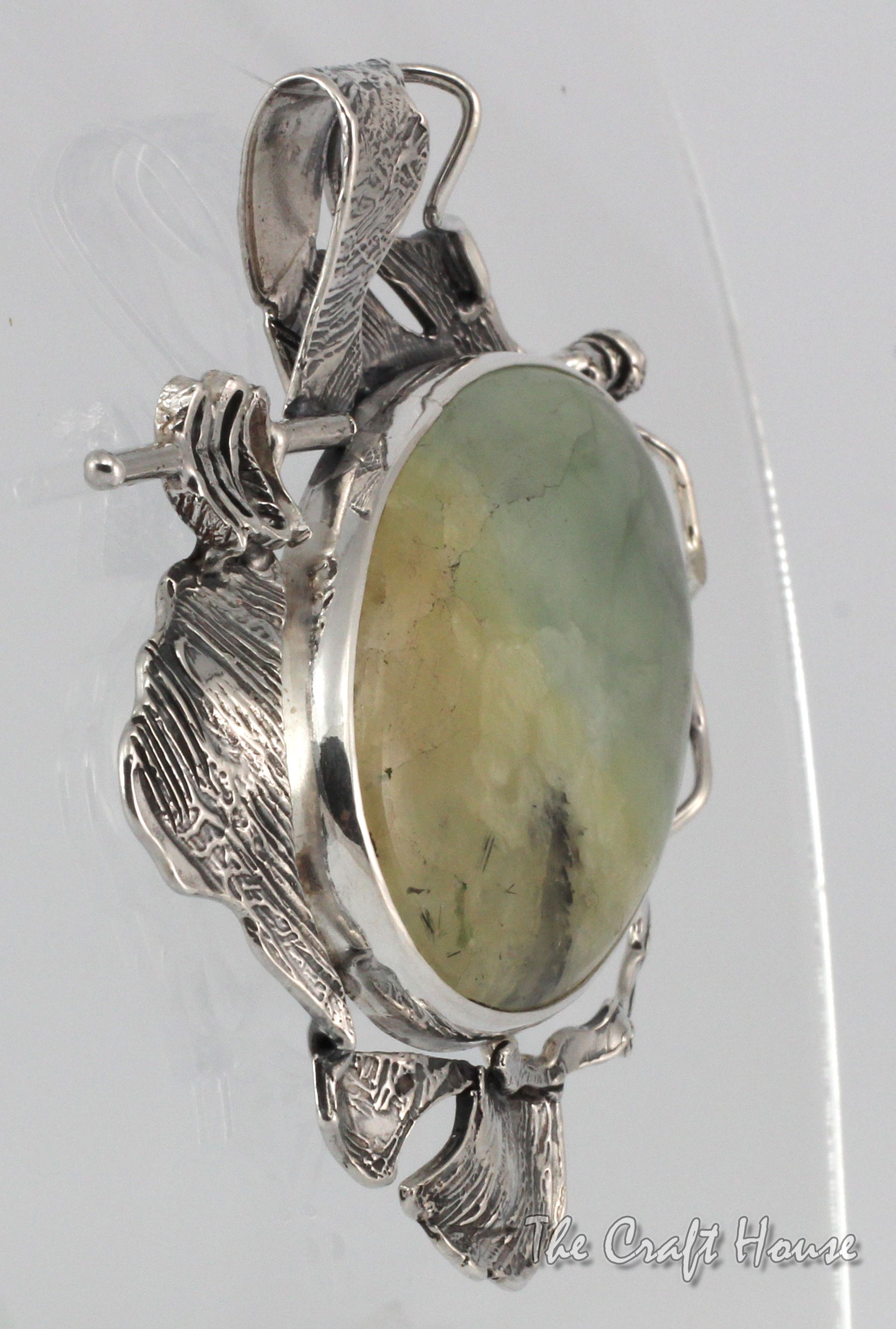 Silver pendant with Prehnite - € ( lv)