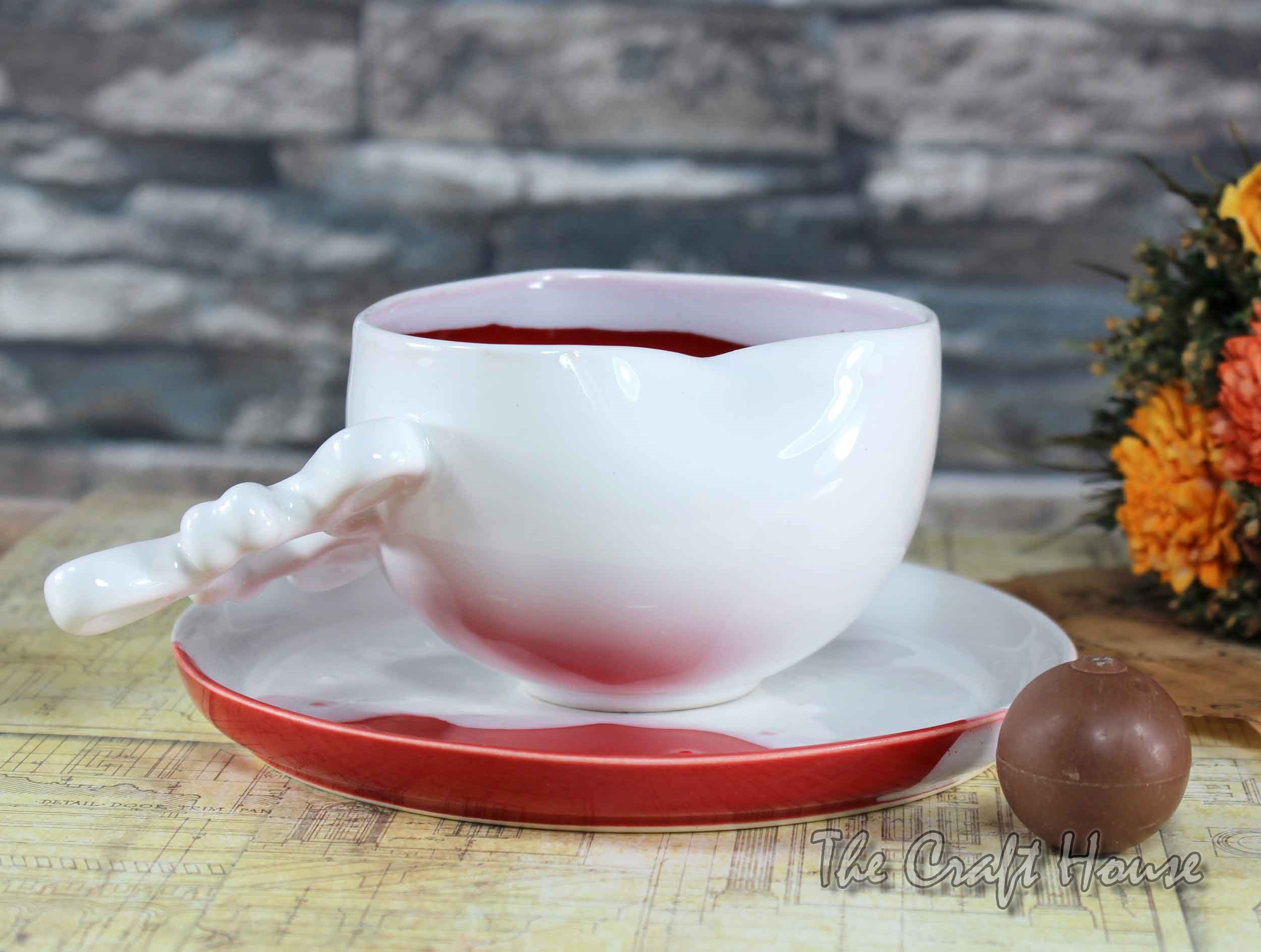Coffee mug with saucer