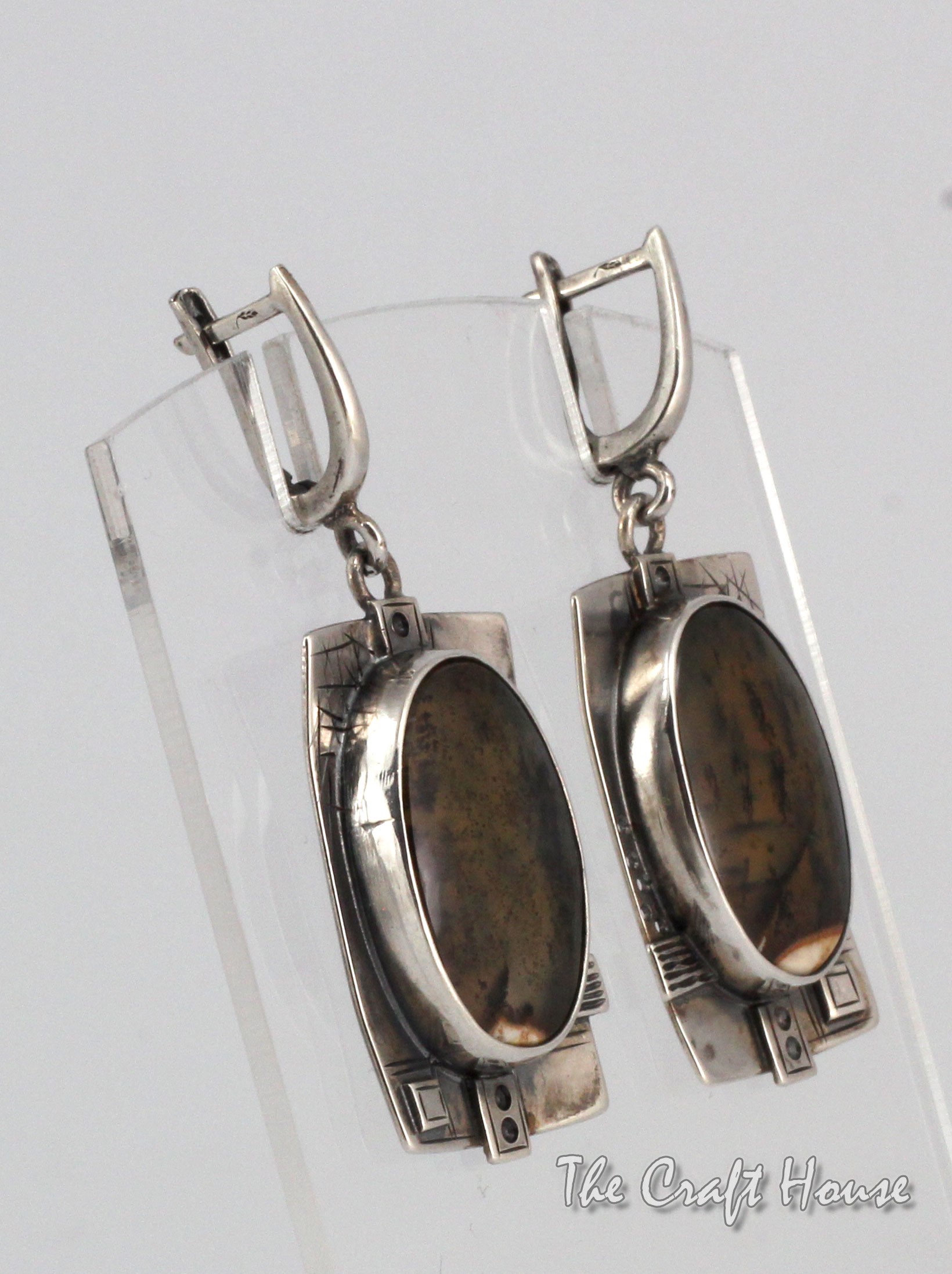 Сребърни обеци с Ахат - 190 лв (97.15 €)