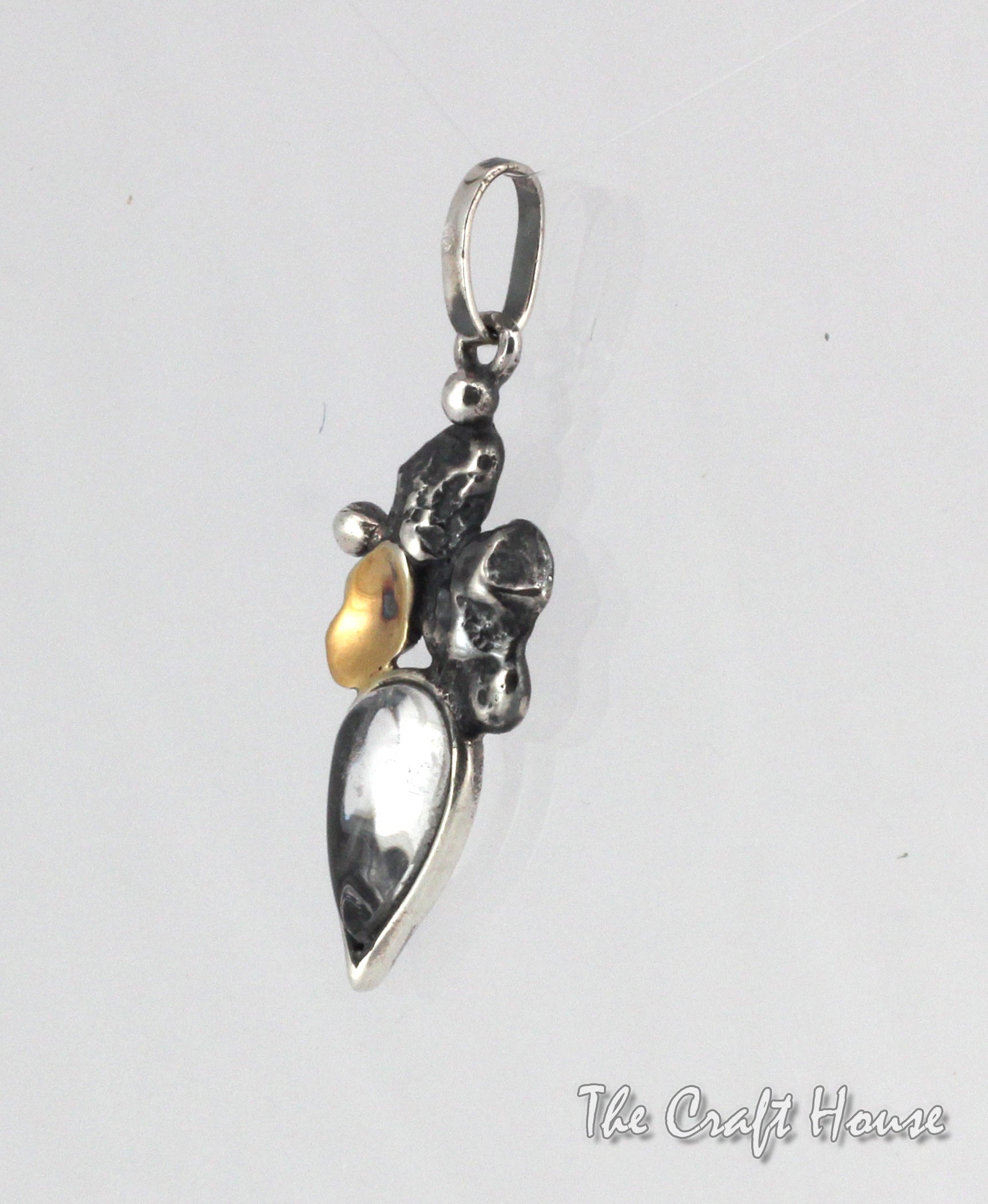 Sterling silver pendant - 39.88 € (78 lv)