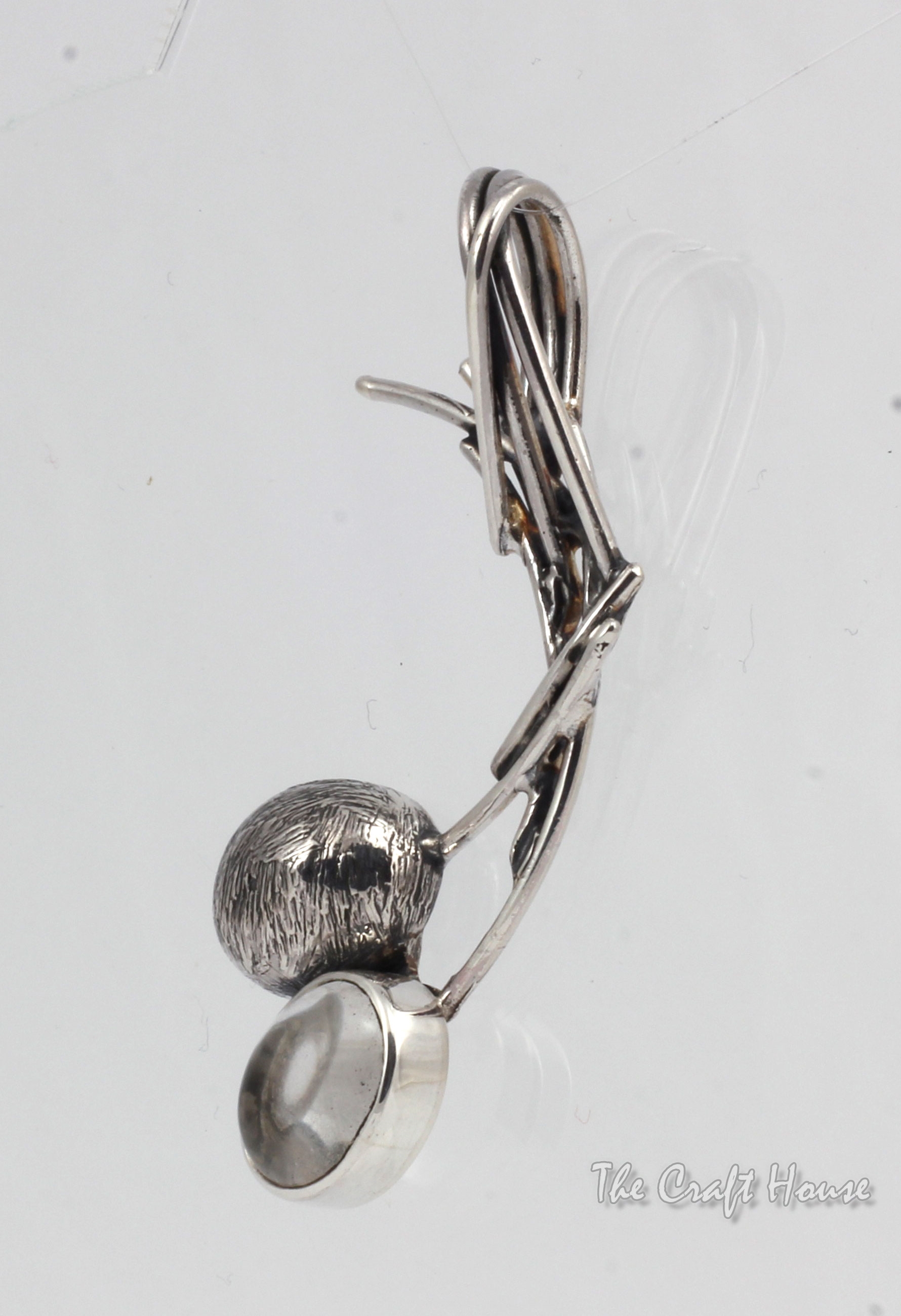 Silver pendant with Quartz - 53.69 € (105 lv)