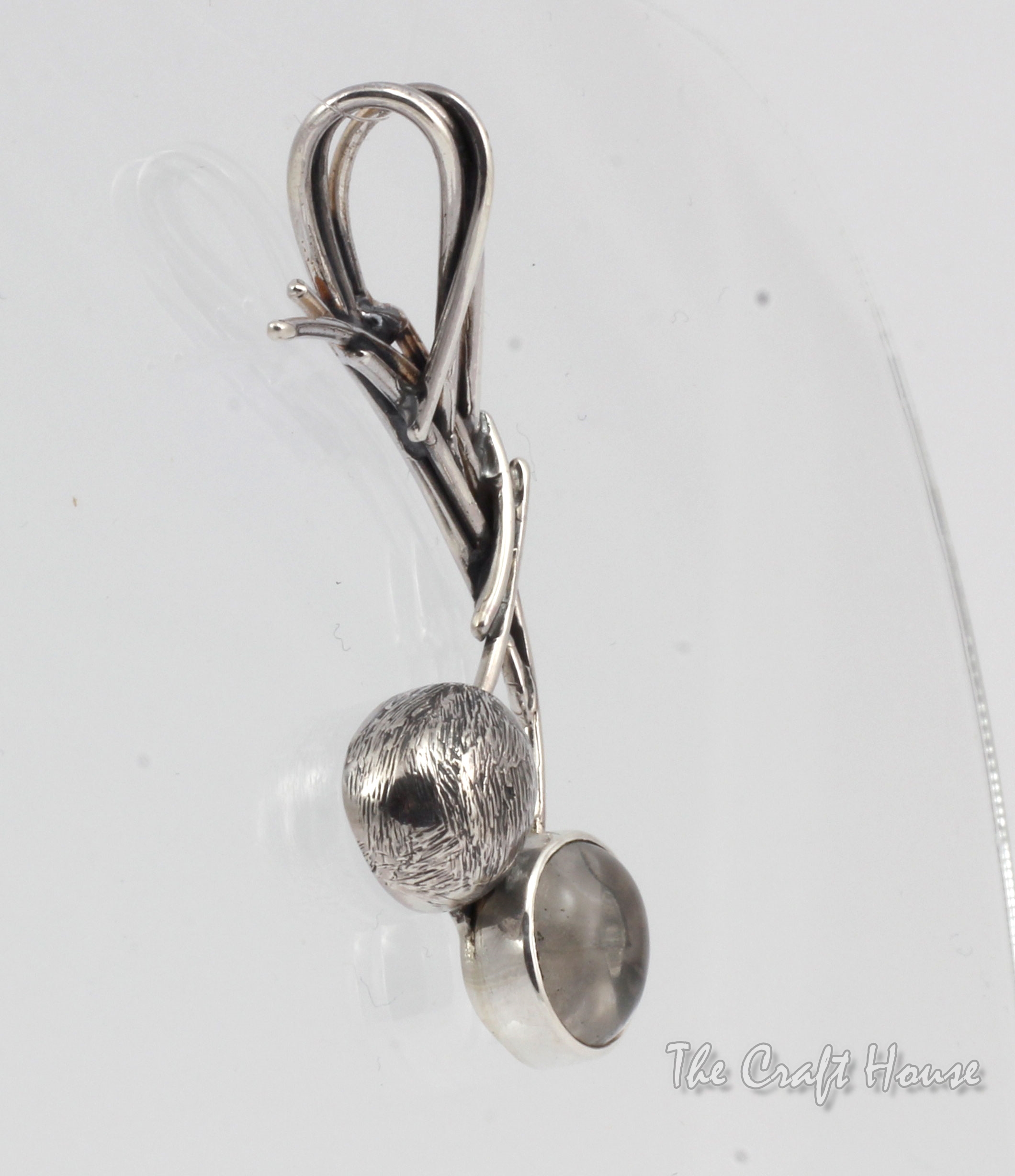 Silver pendant with Quartz - 53.69 € (105 lv)