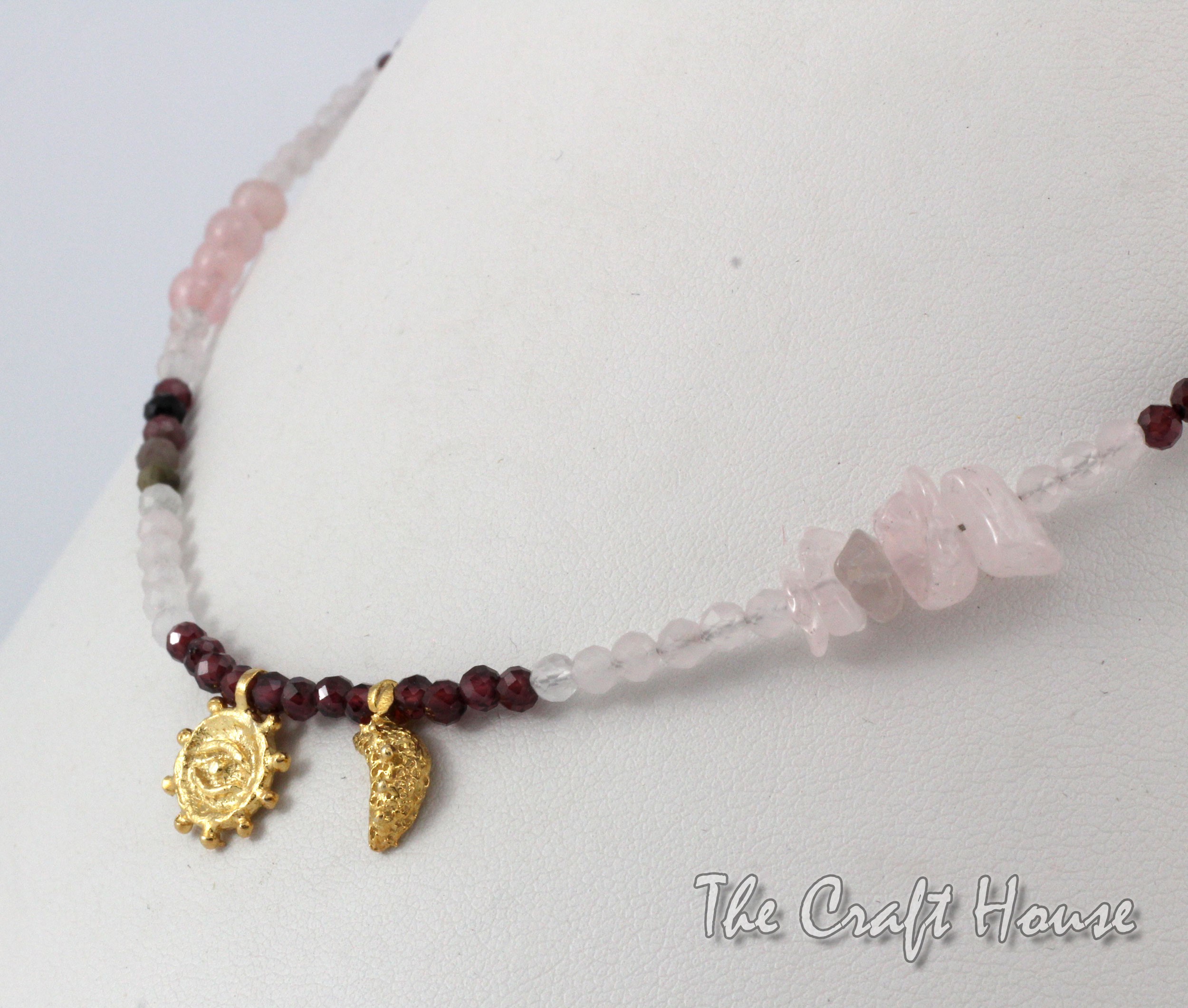 Silver necklace with Garnet and Rose Quartz - € ( lv)