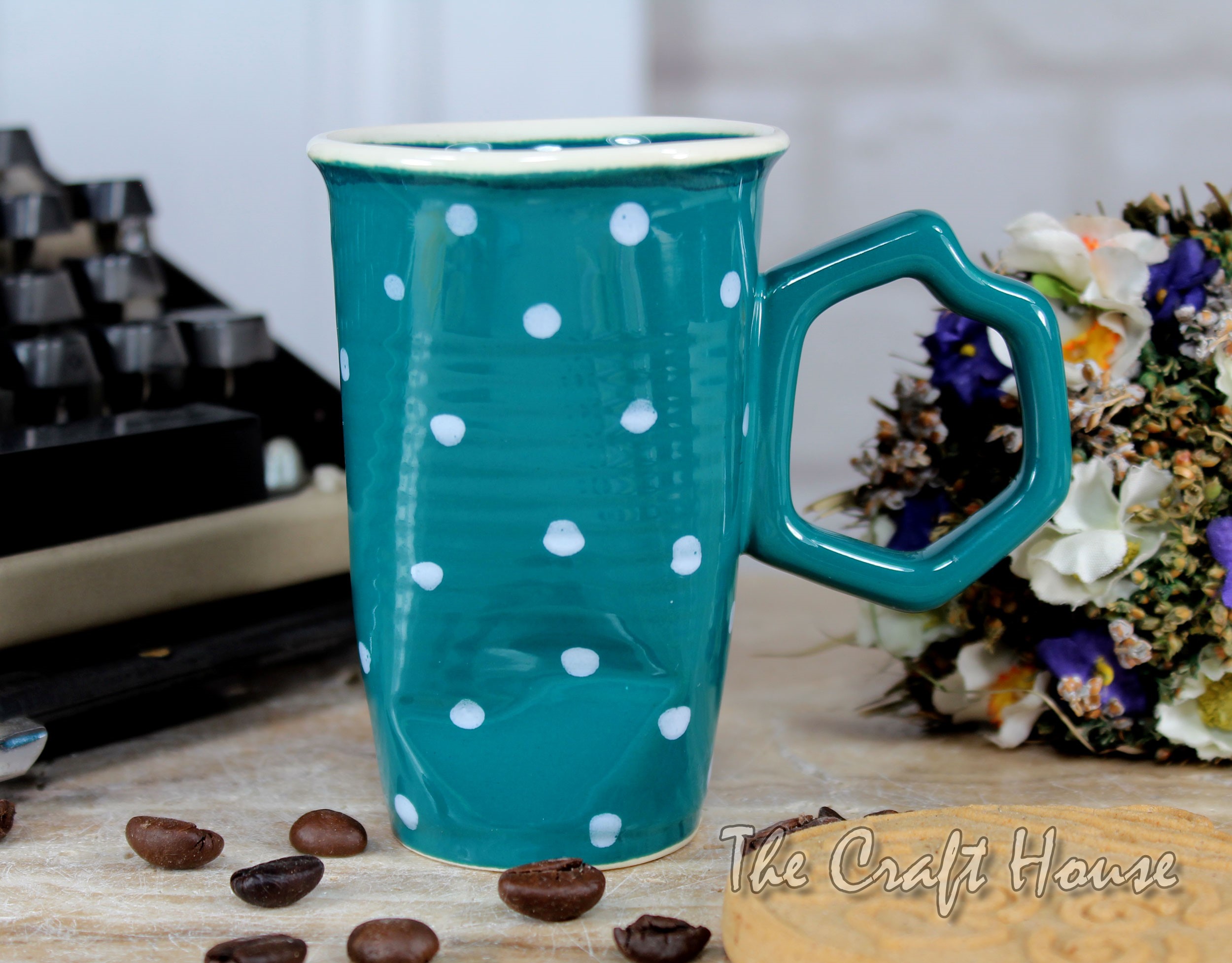 Porcelain cup