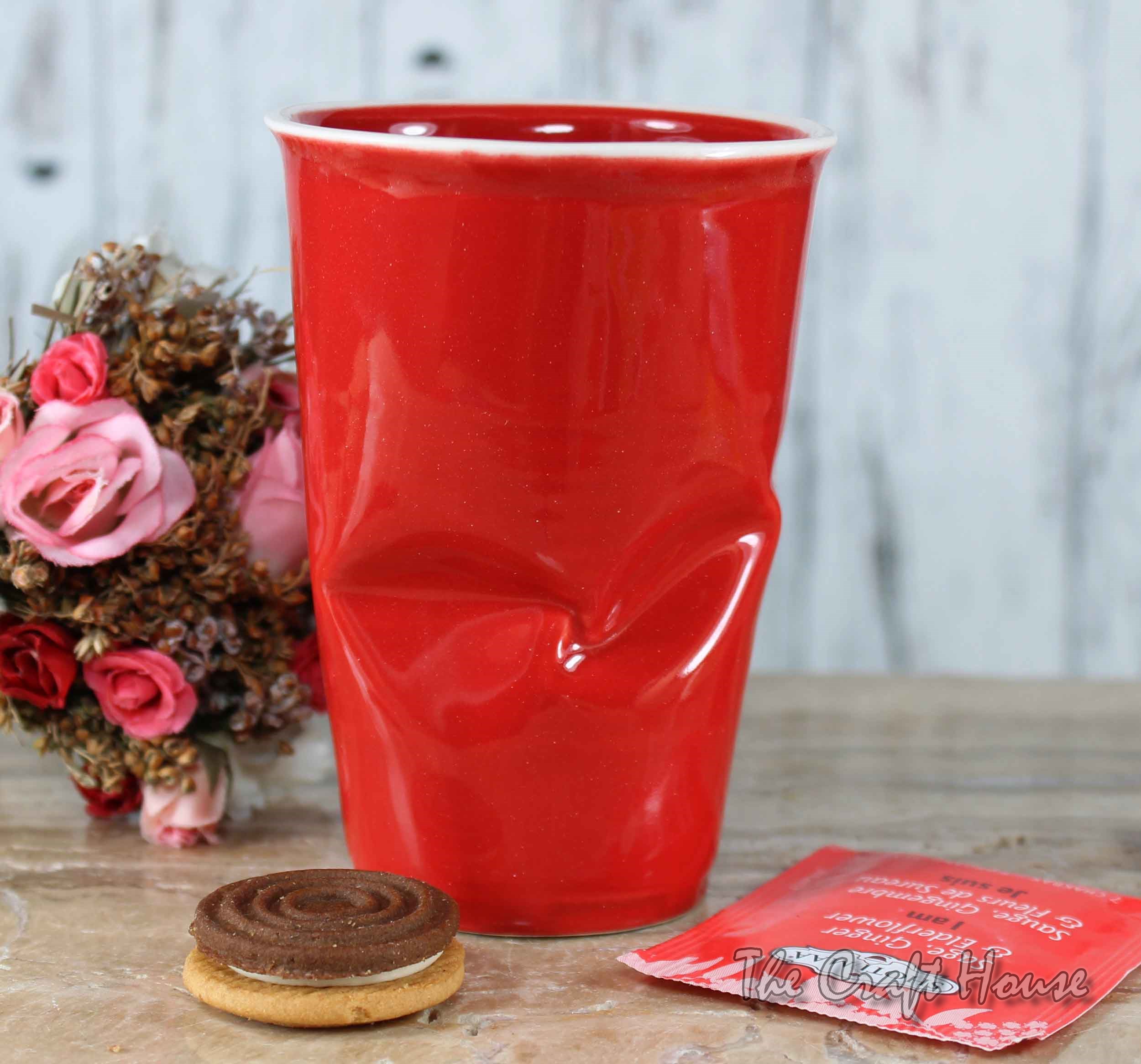 Porcelain mug 