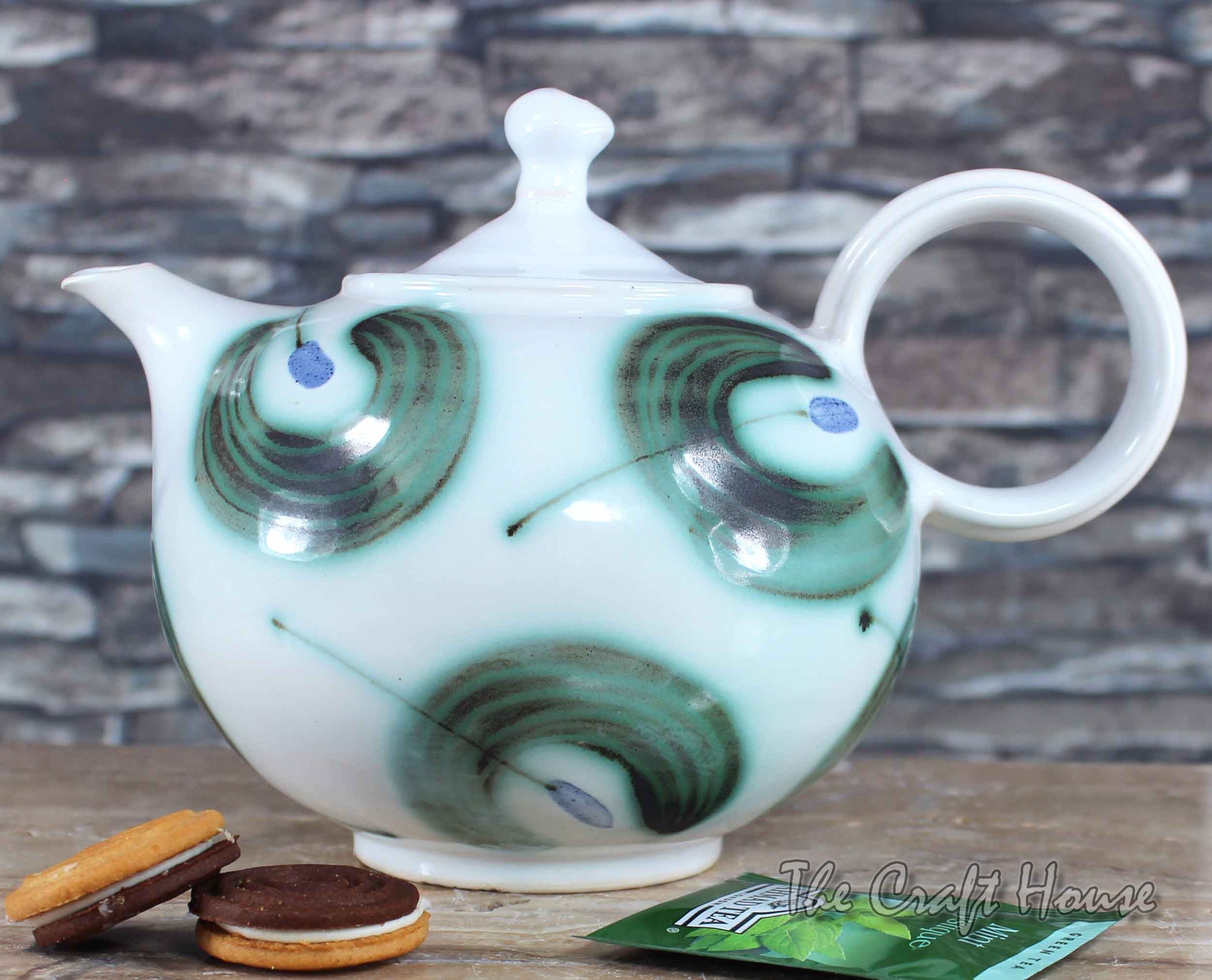 Ceramic teapot  - 30.69 € ( 60 lv)