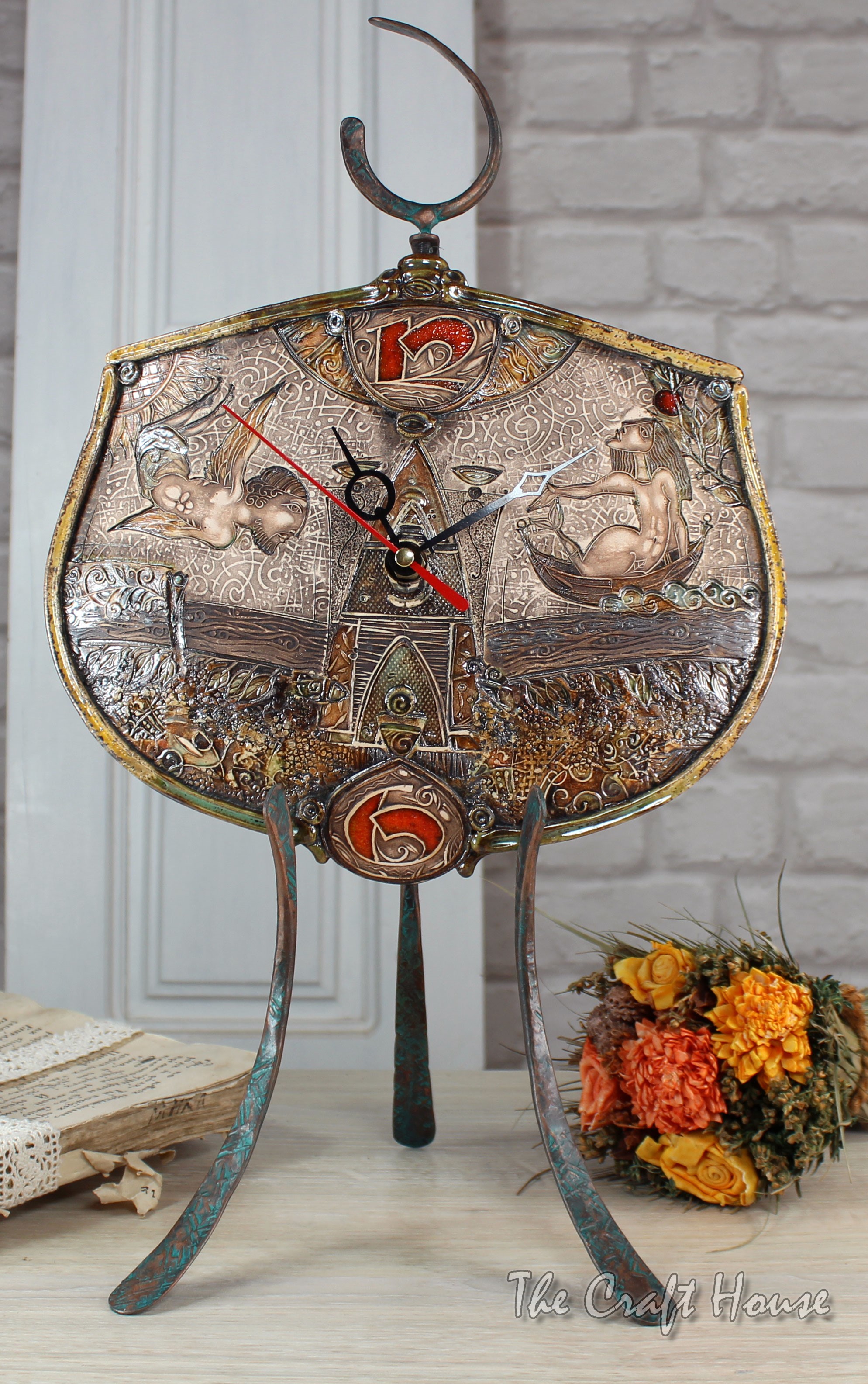 Часовник с ковано желязо - 92 € (179.94 лв )