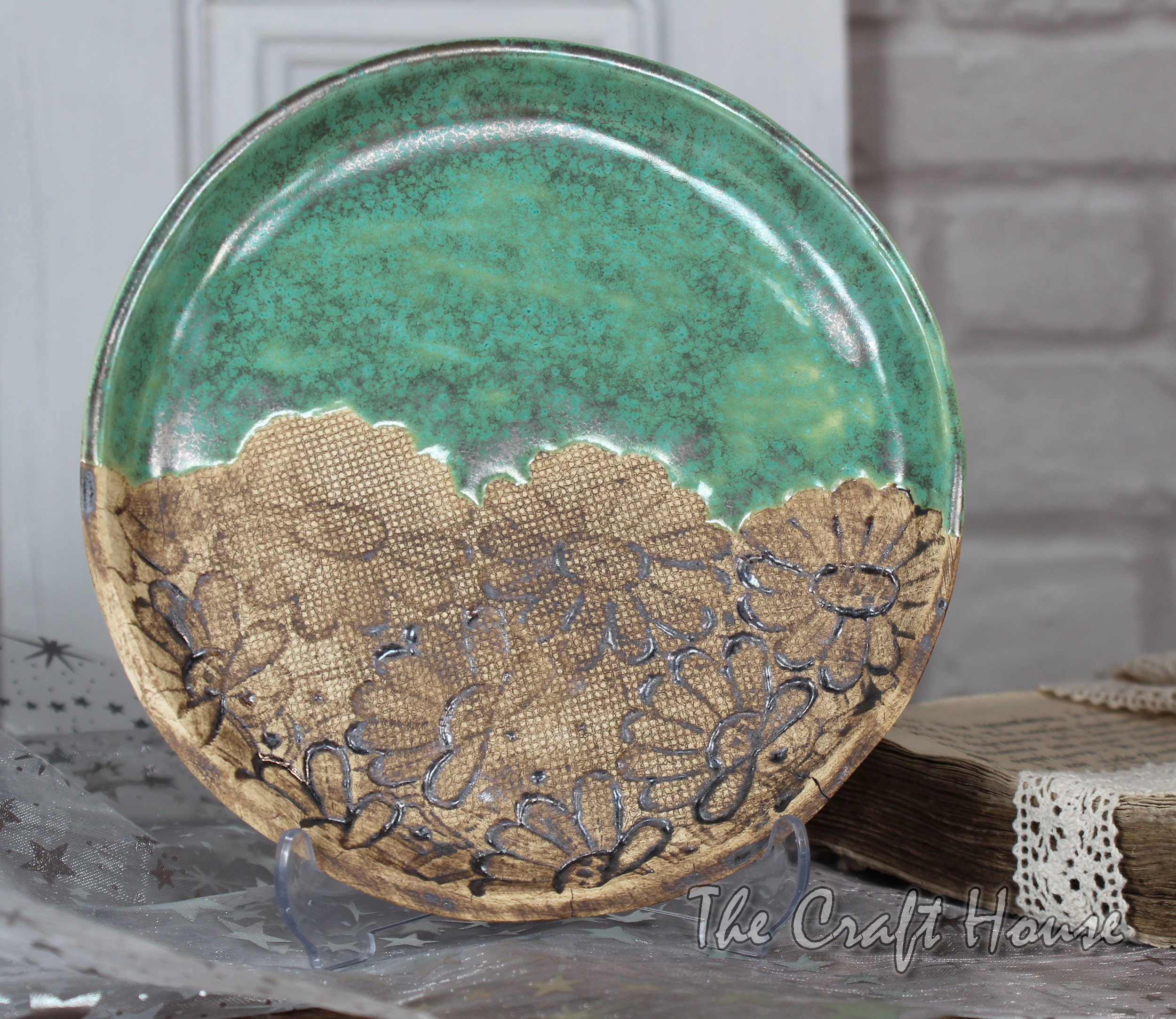 Ceramic plate - 15.34 € ( 30 lv)