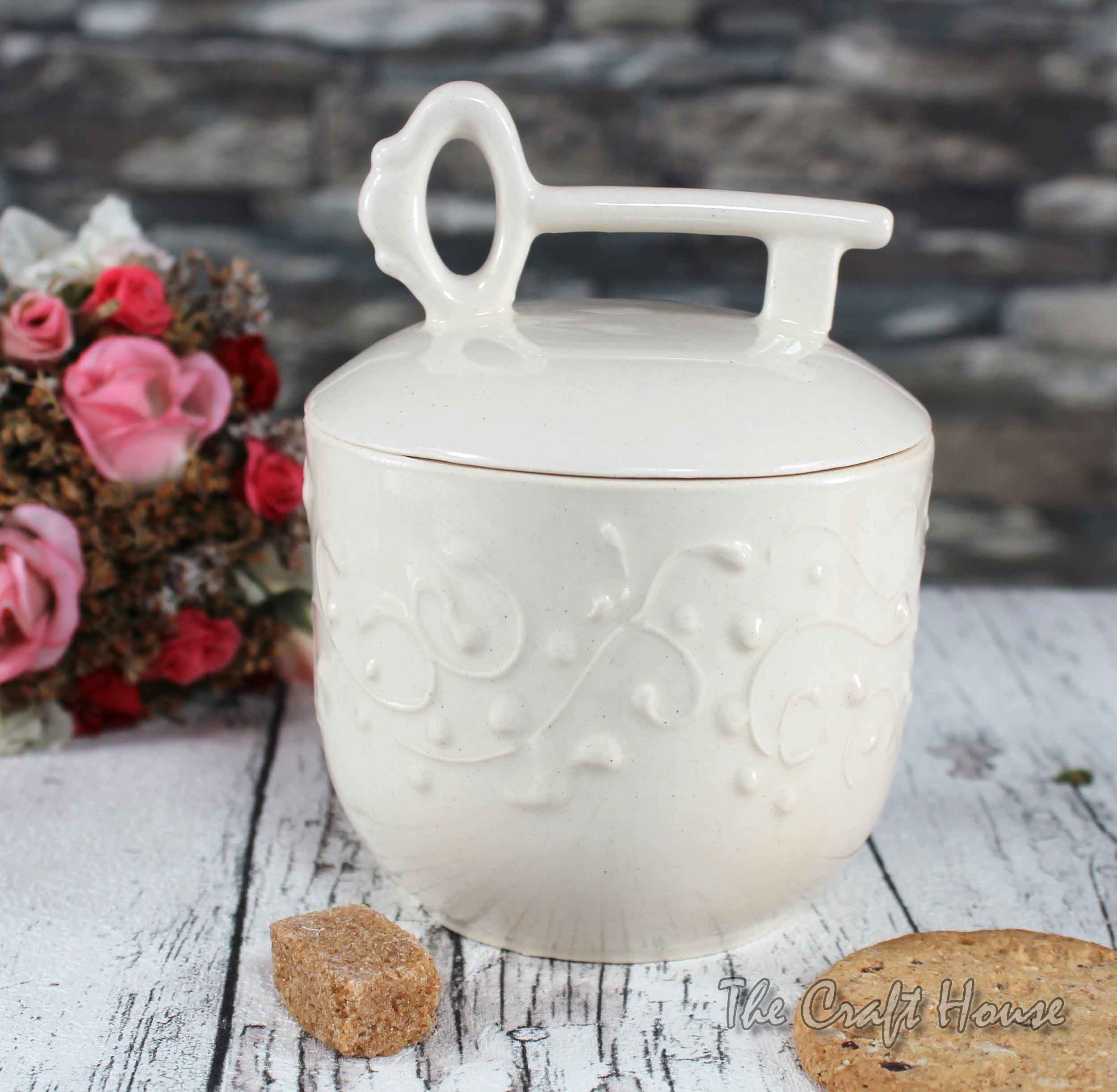 Sugar bowl
