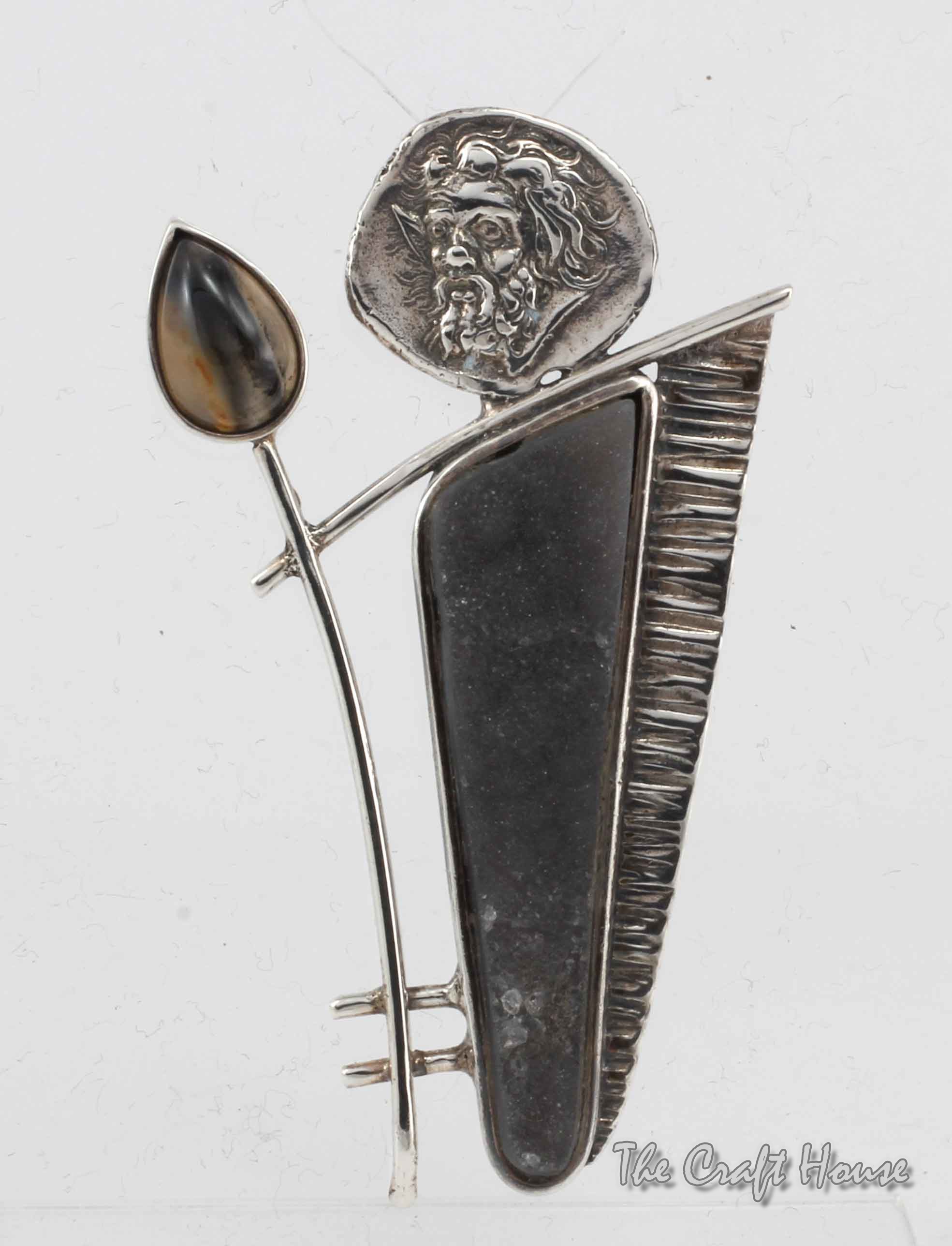 Silver pendant with druse