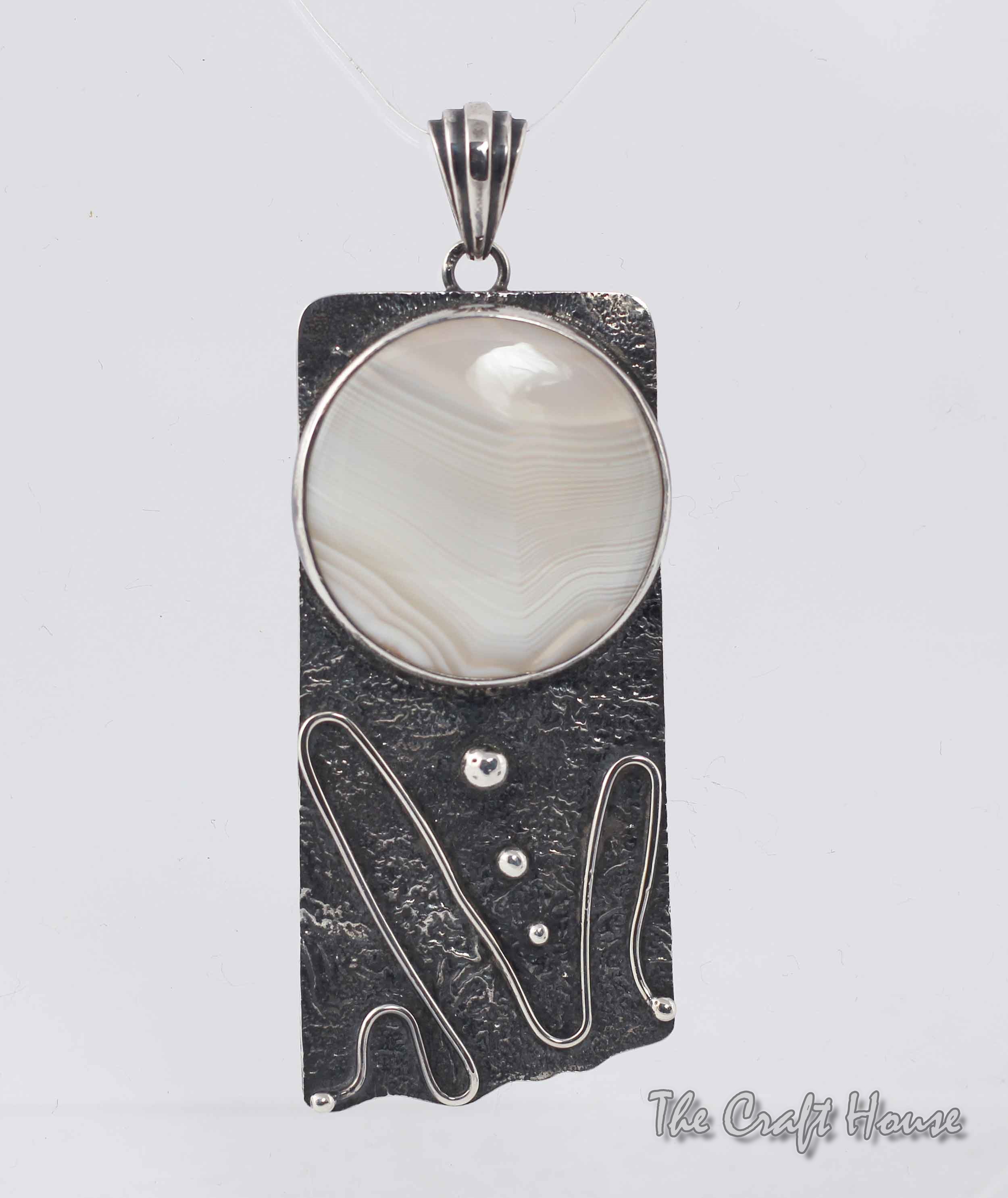 Silver pendant with Agate -  ( lv)