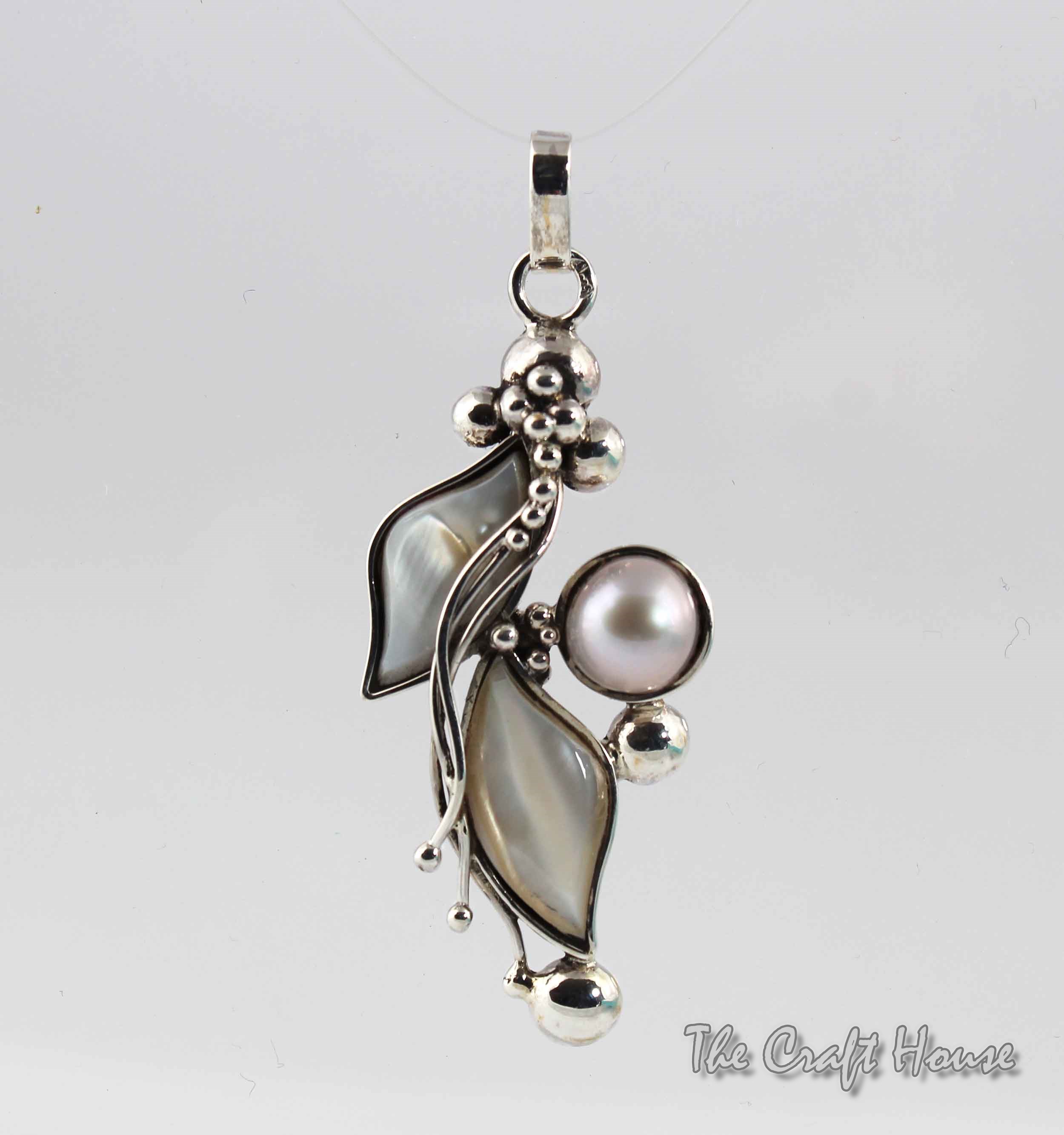 Silver pendant with Mother of pearl and Pearl