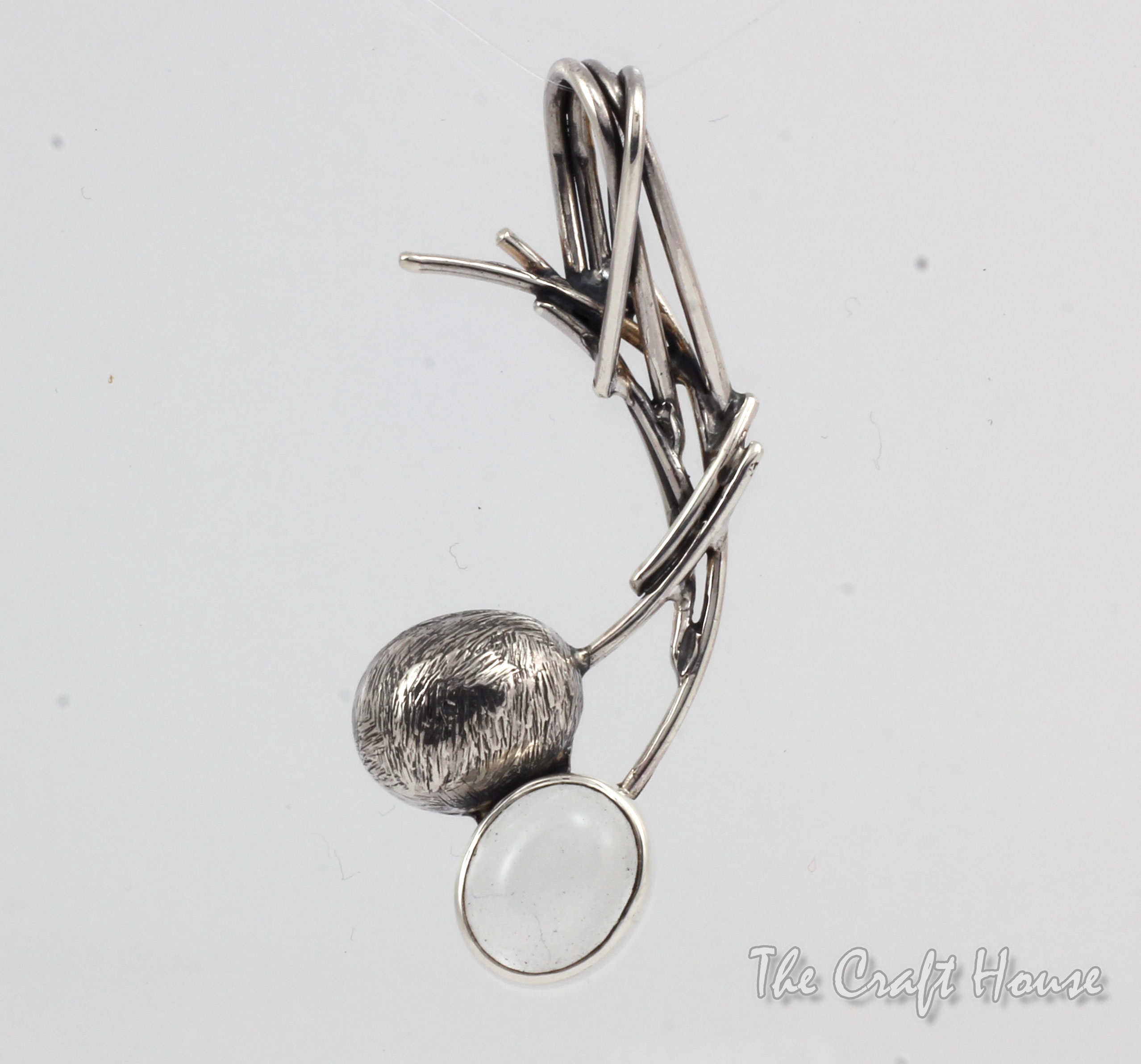 Silver pendant with Quartz - 53.69 € (105 lv)