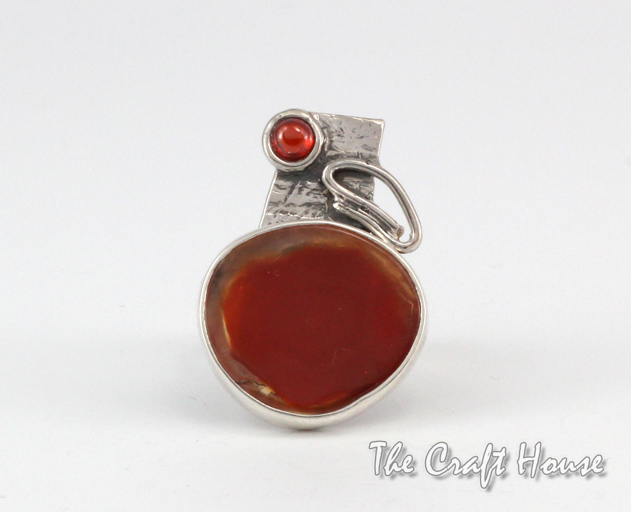 Sterling silver ring with Carnelian - 104.81 € (205 lv)