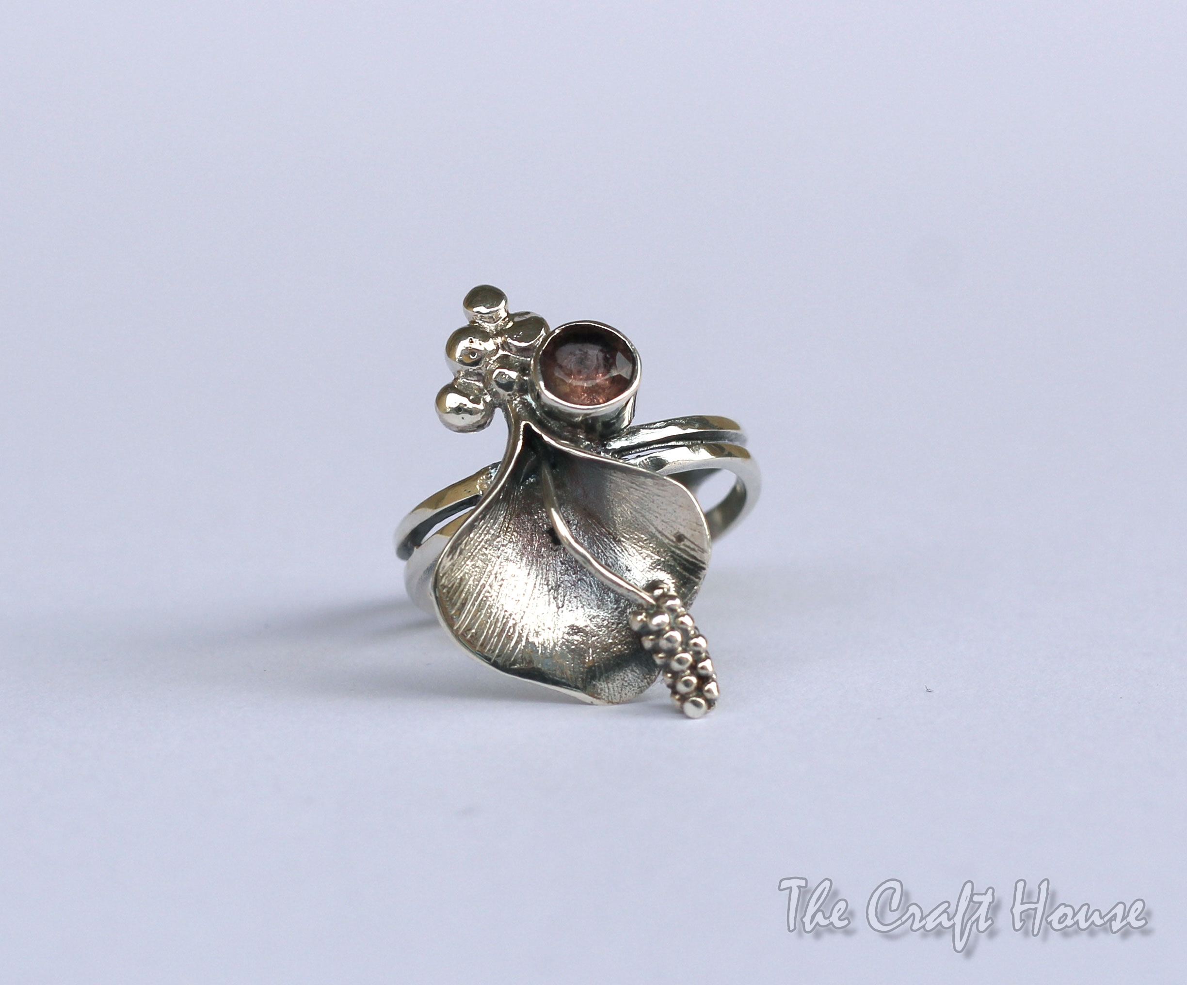 Silver ring with Zultanite - € ( lv)
