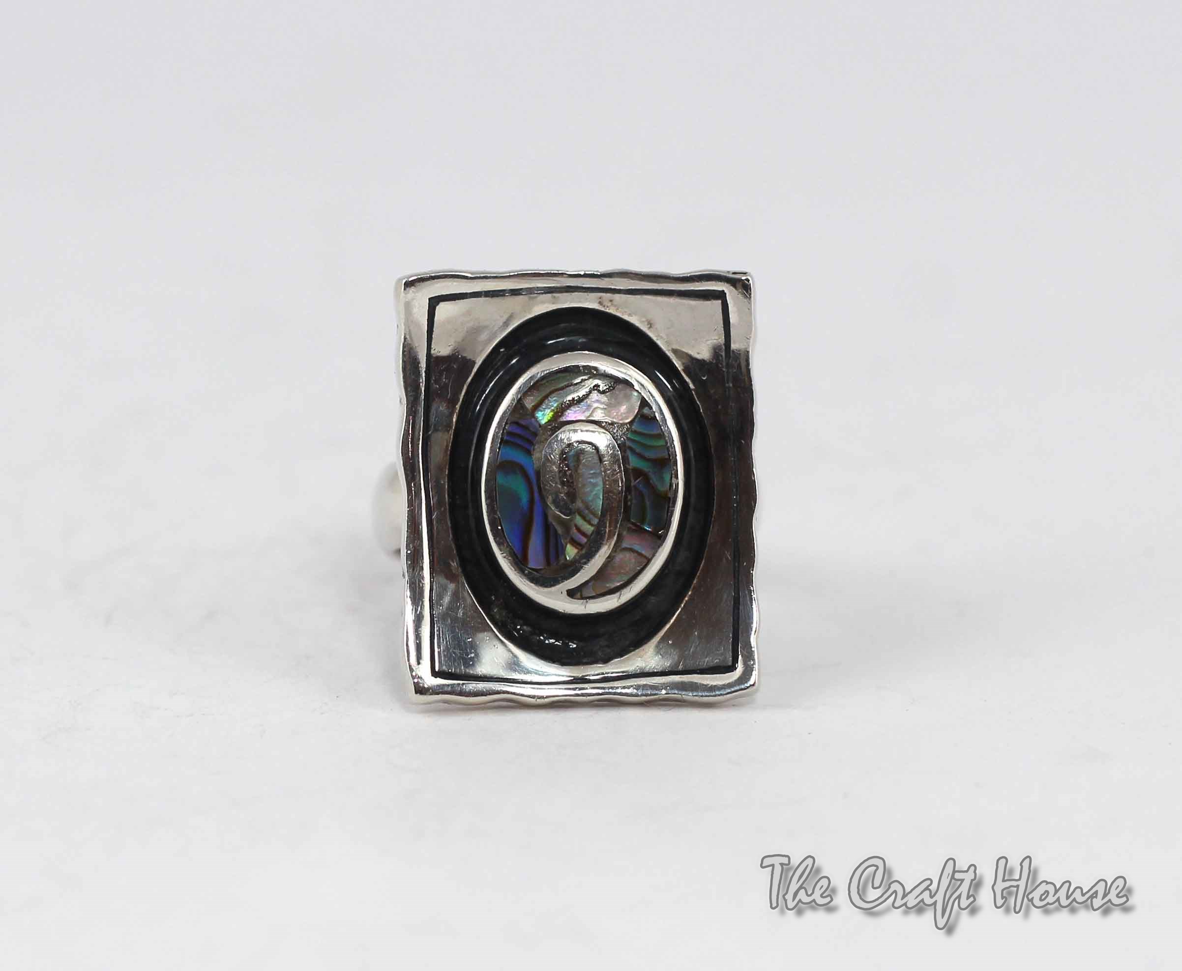 Silver ring with Mother of Pearl -  € ( lv)
