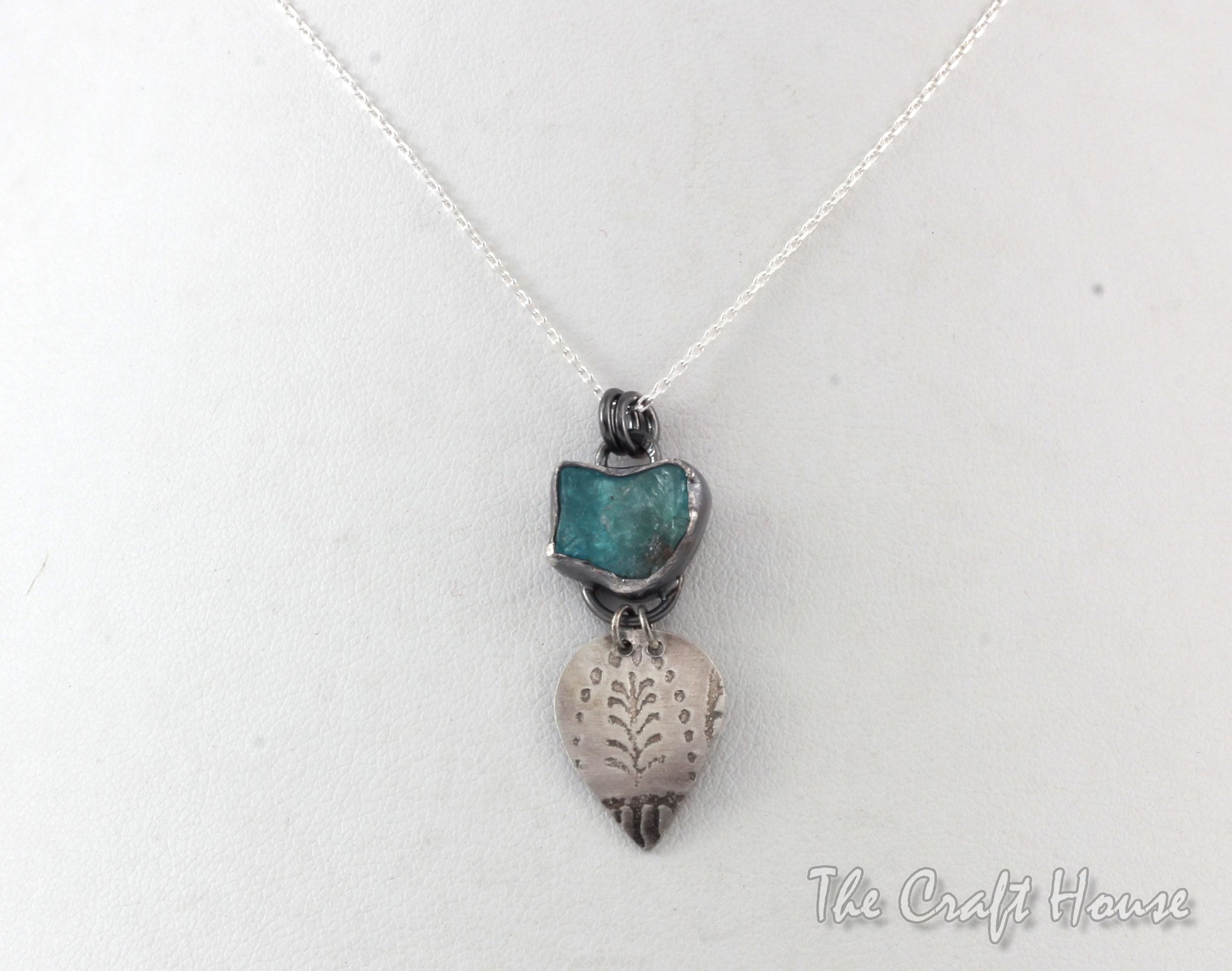 Silver necklace with Aquamarine