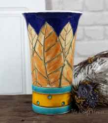 Ceramic vase - 35.79 € ( 70 lv)