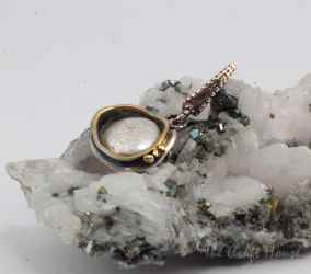 Silver pendant with Pearl - € ( lv)