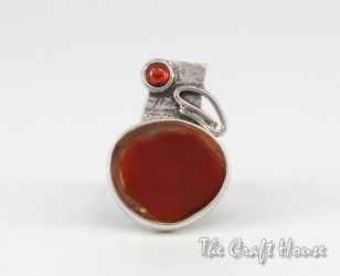 Sterling silver ring with Carnelian - 104.81 € (205 lv)